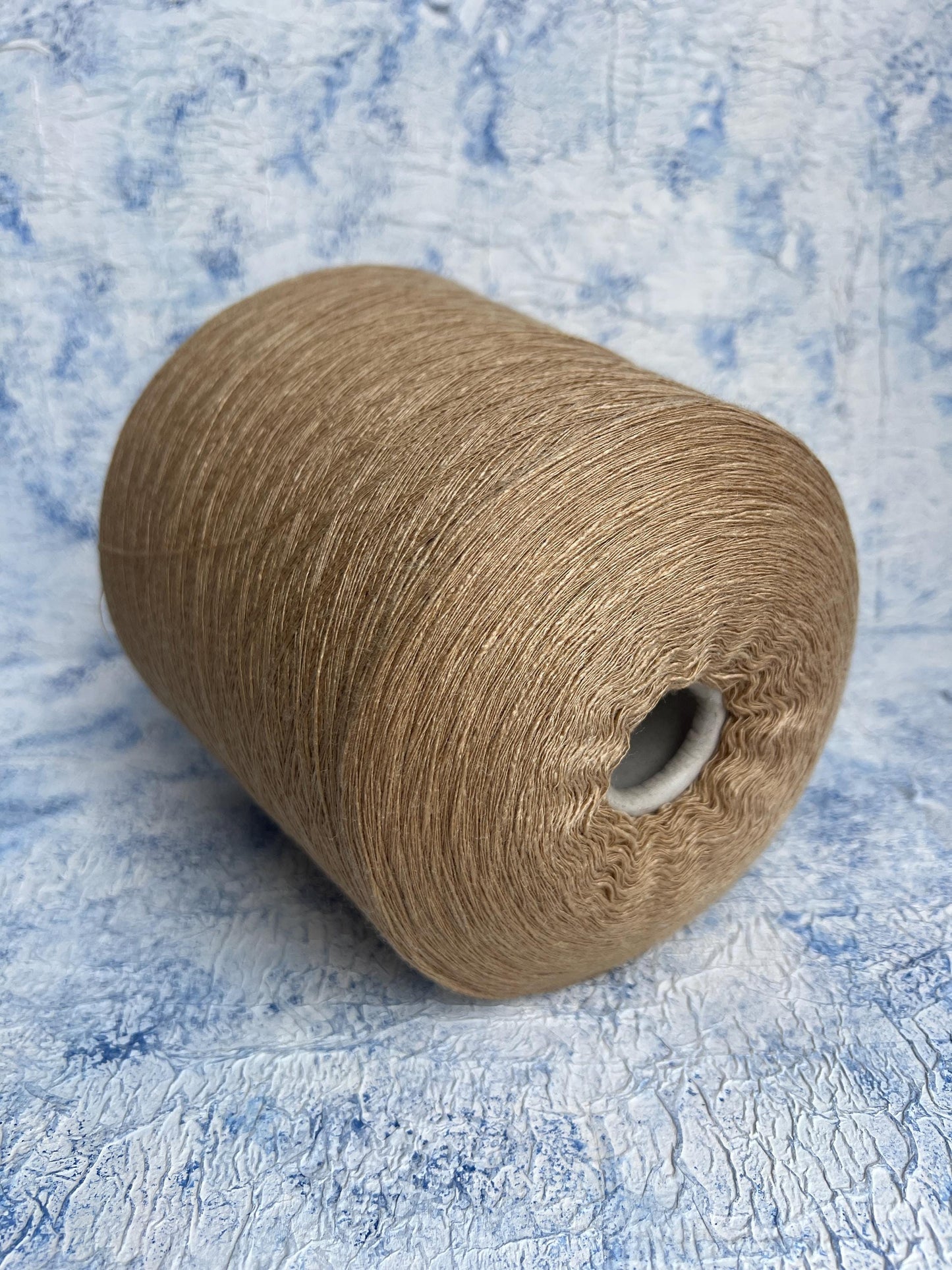 Merino yarn 50% & Silk yarn 50%, Biell Yarn, Beige.Per 100 gr