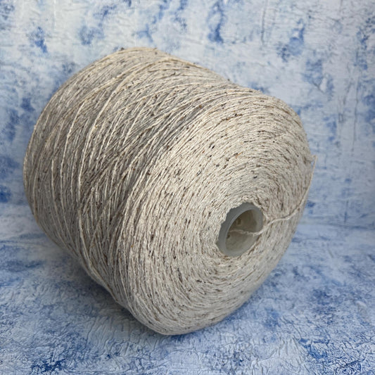 Silk Bourette yarn 100%,Nm 4000, Color Natural.Per 100 gr