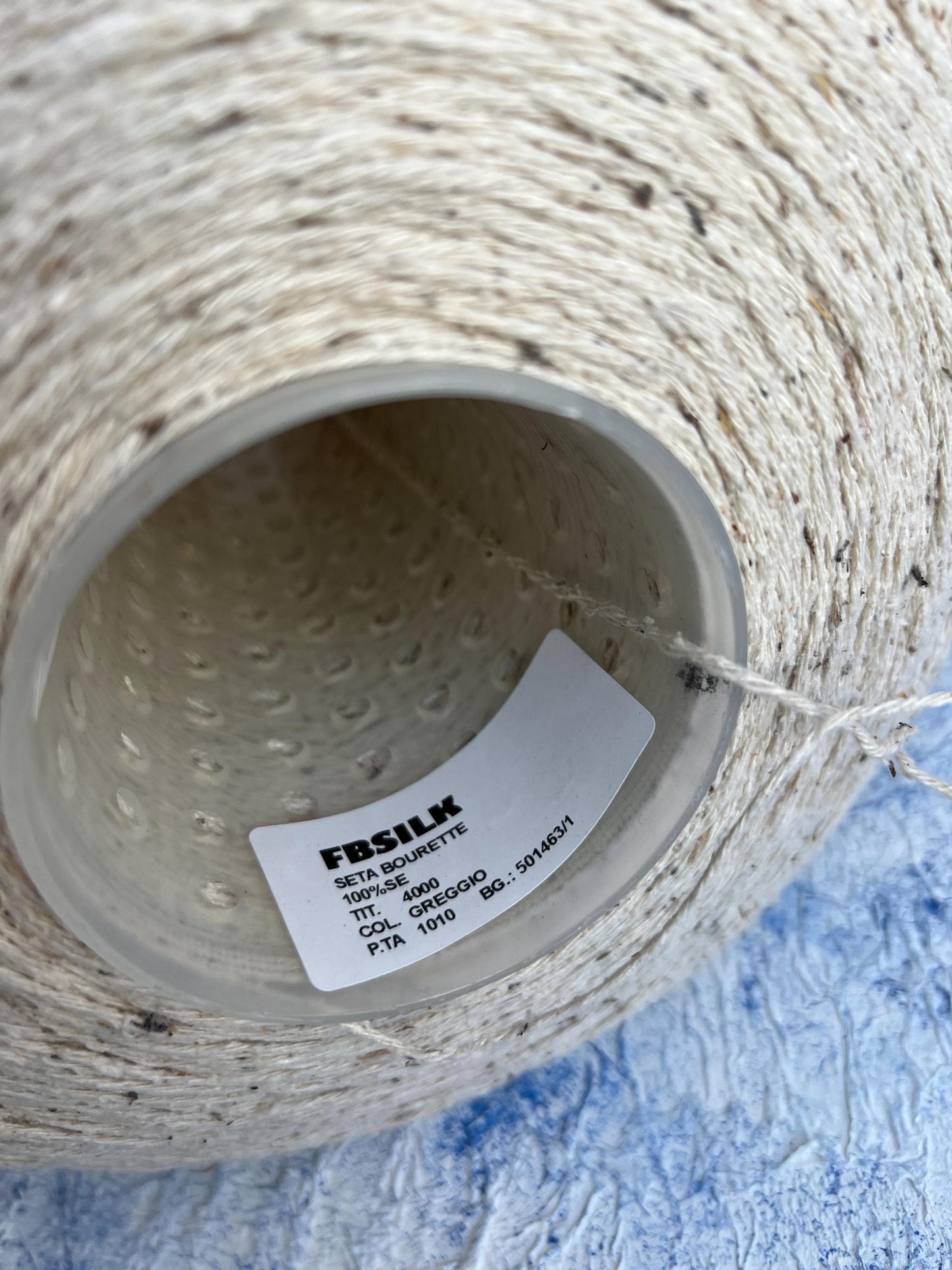 Silk Bourette yarn 100%,Nm 4000, Color Natural.Per 100 gr