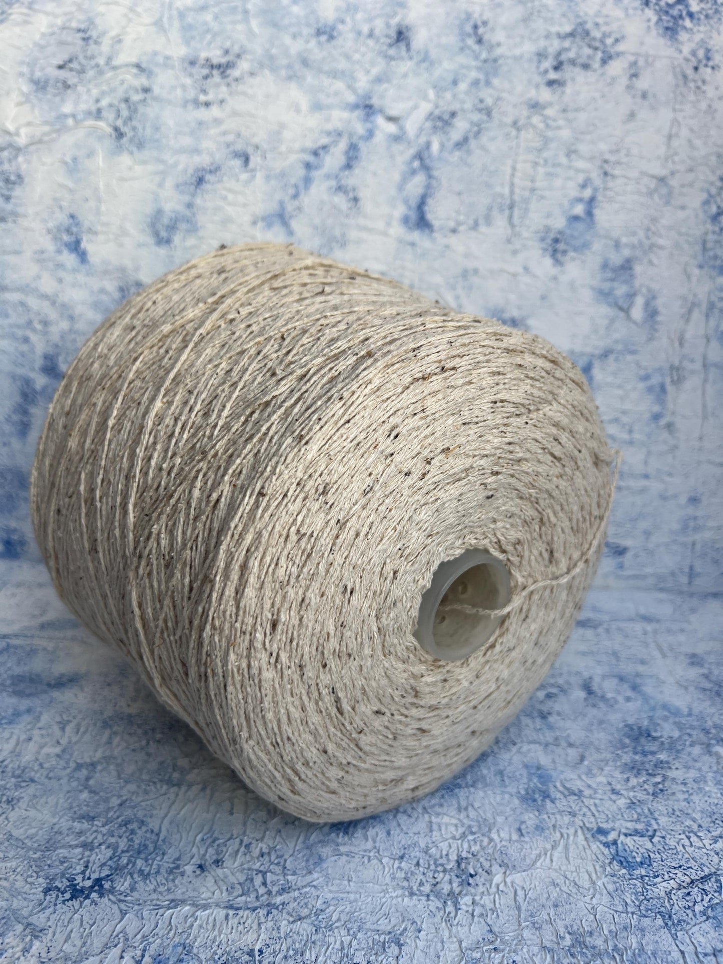 Silk Bourette yarn 100%,Nm 4000, Color Natural.Per 100 gr