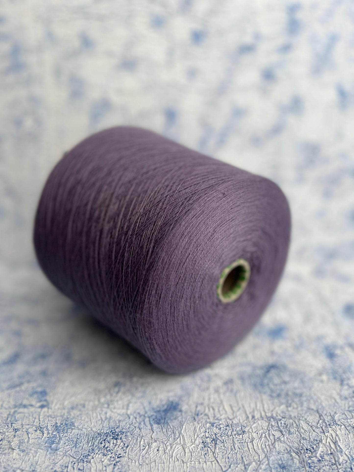 Cashmere Yarn 100%, Botto Yarn on cone, Color Purple.Per 100 gr