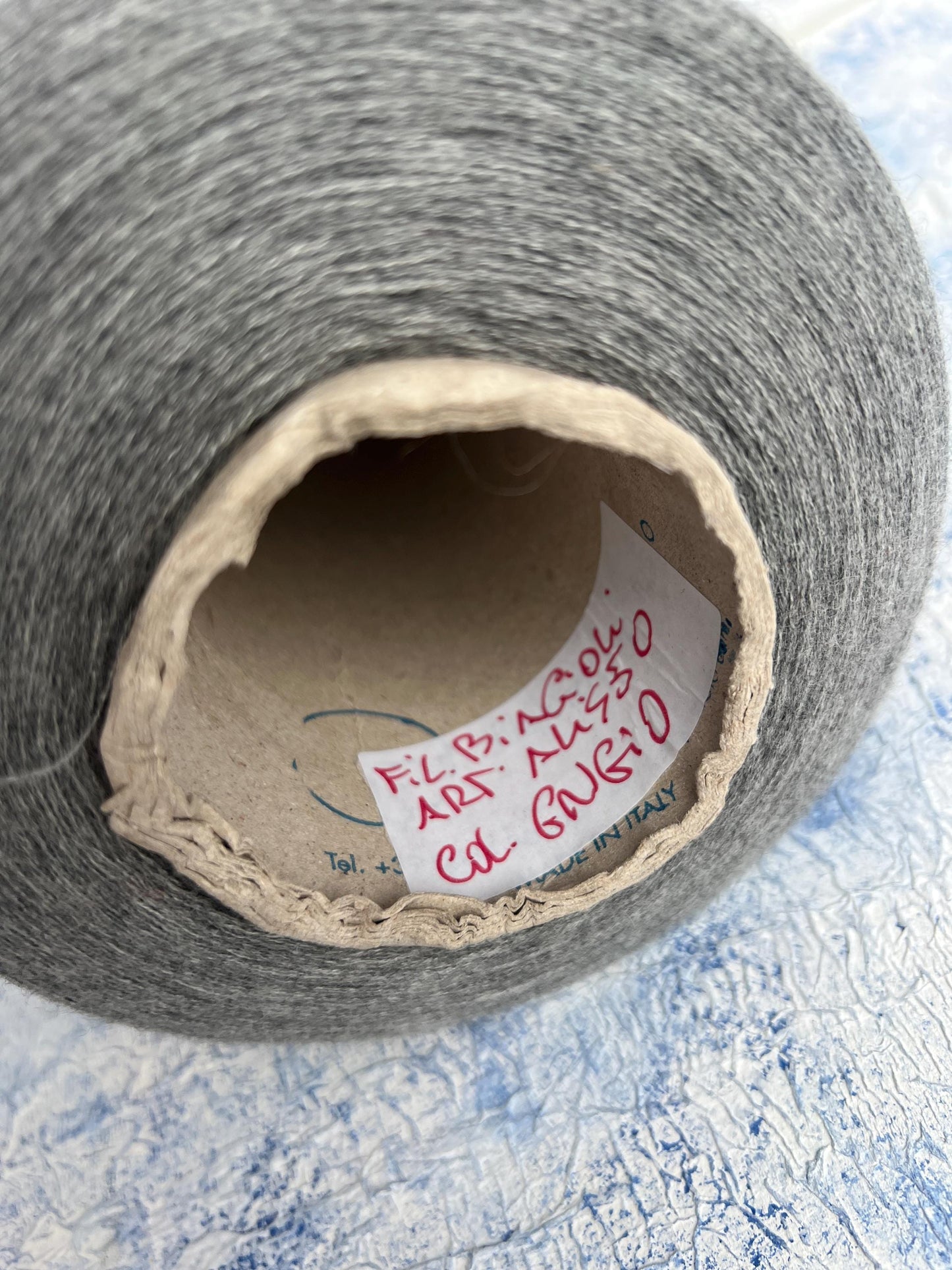 100% Merino wool yarn, Yarn for knitting, Color Gray. Per 100 gr