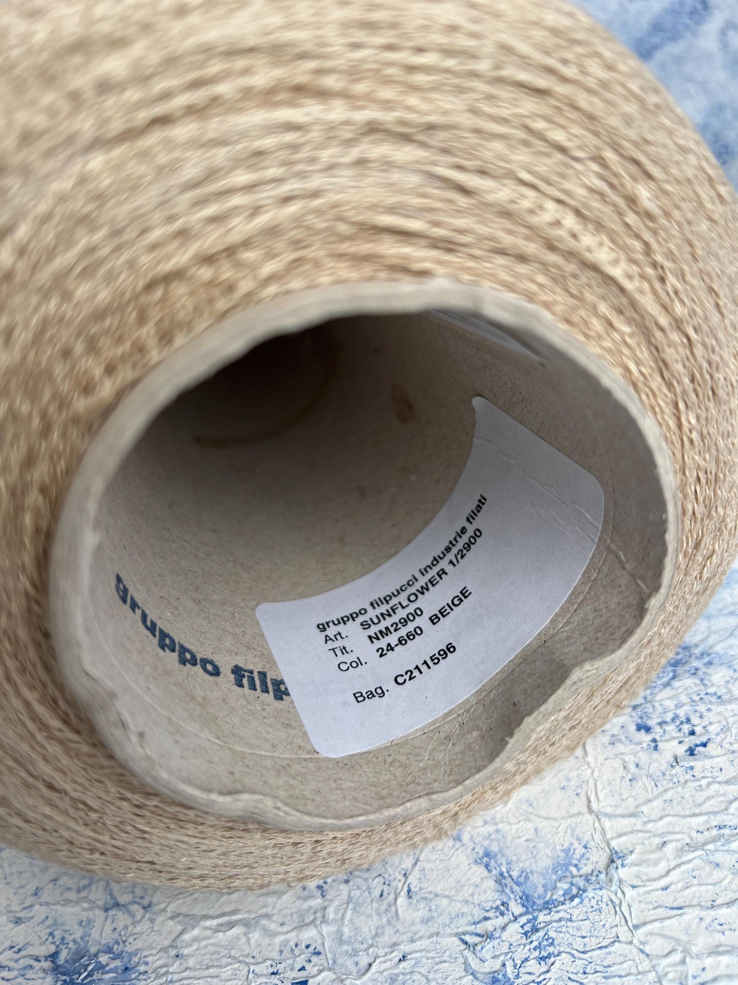 Sunflower, 94% Lino yarn, 6% PA, Filpucci yarn, Beige. Per 100 gr