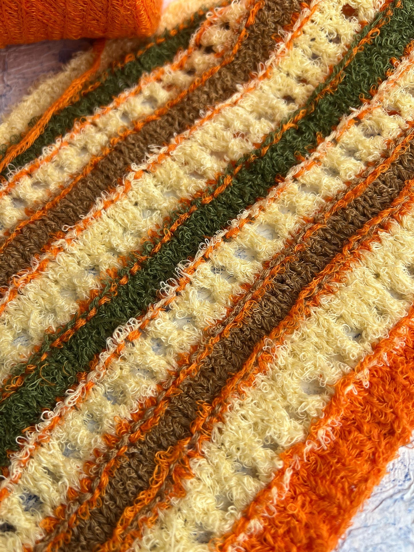 Sunflower,94% Lino yarn, 6% PA, Filpucci yarn, Corallo.Per 100 gr