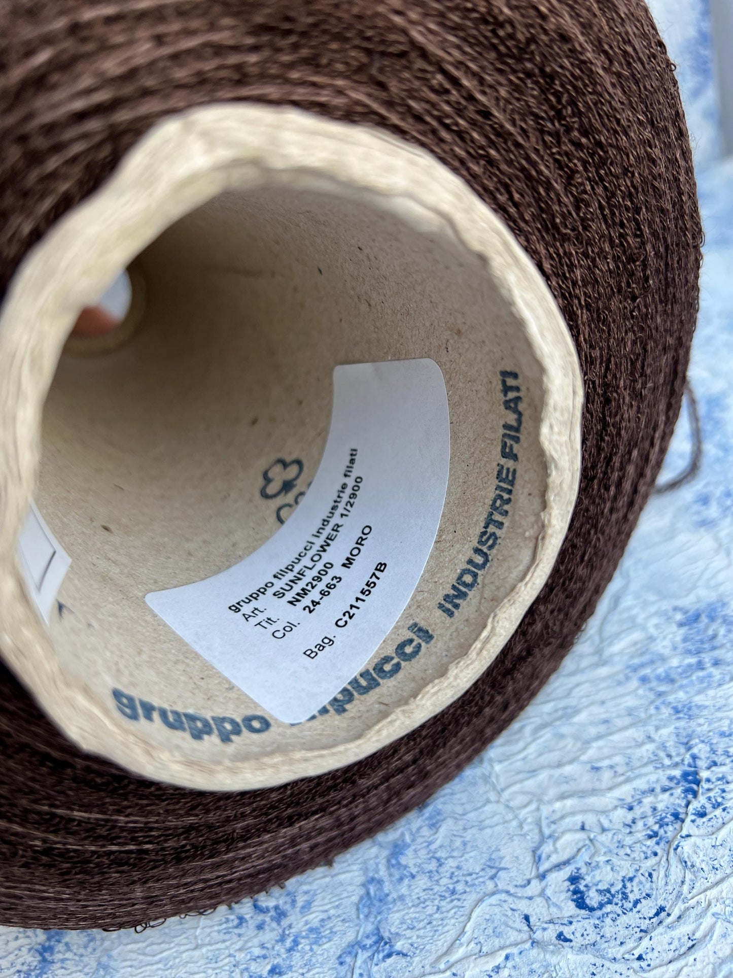 Sunflower, 94% Lino yarn, 6% PA, Filpucci yarn on Cone, Brown.Per 100 gr