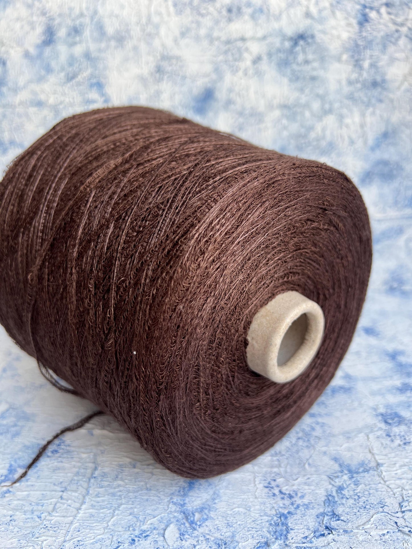 Sunflower, 94% Lino yarn, 6% PA, Filpucci yarn on Cone, Brown.Per 100 gr