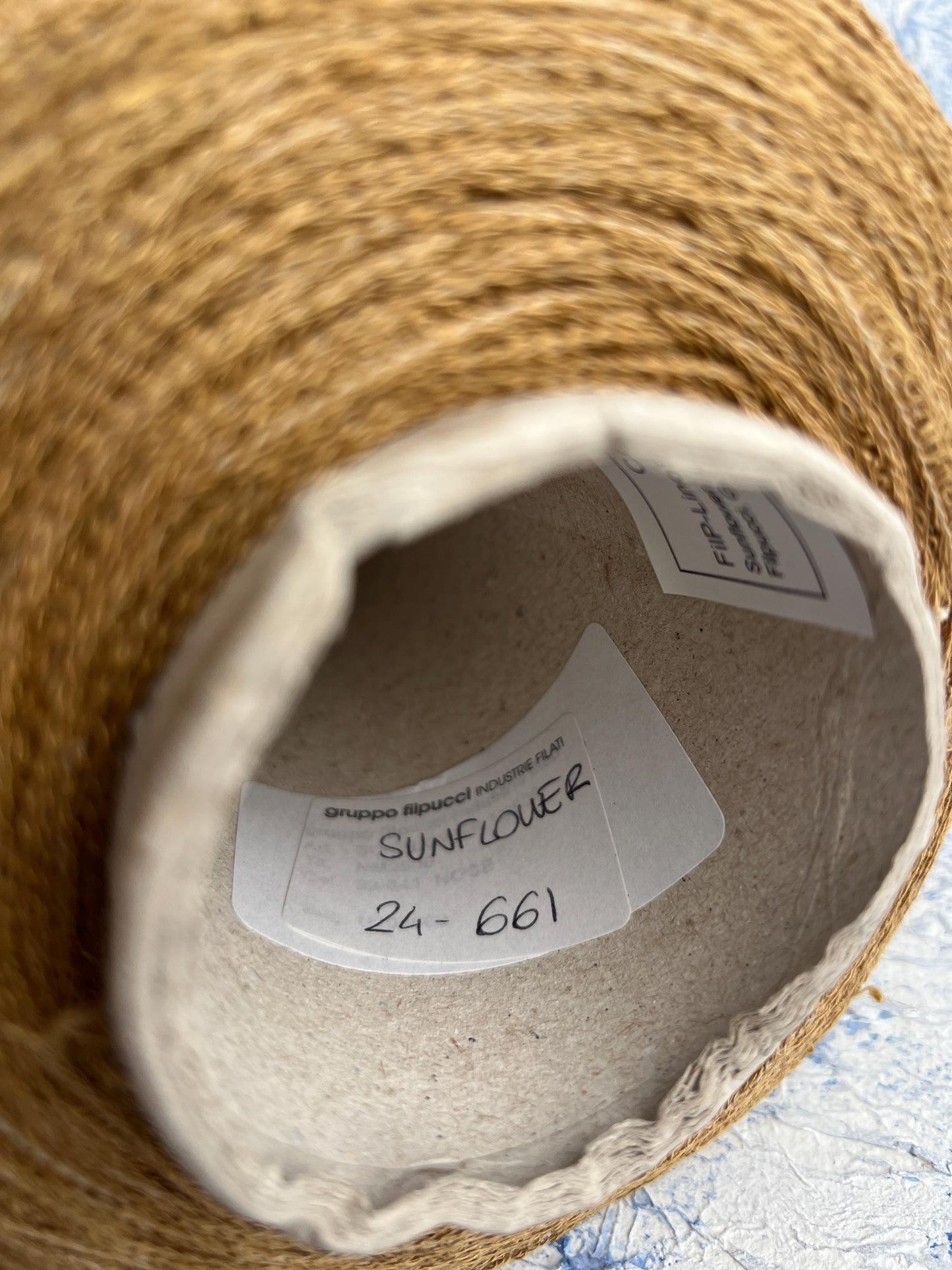 Sunflower,94% Lino yarn for knitting, 6% PA, Filpucci, Gold.Per 100 gr
