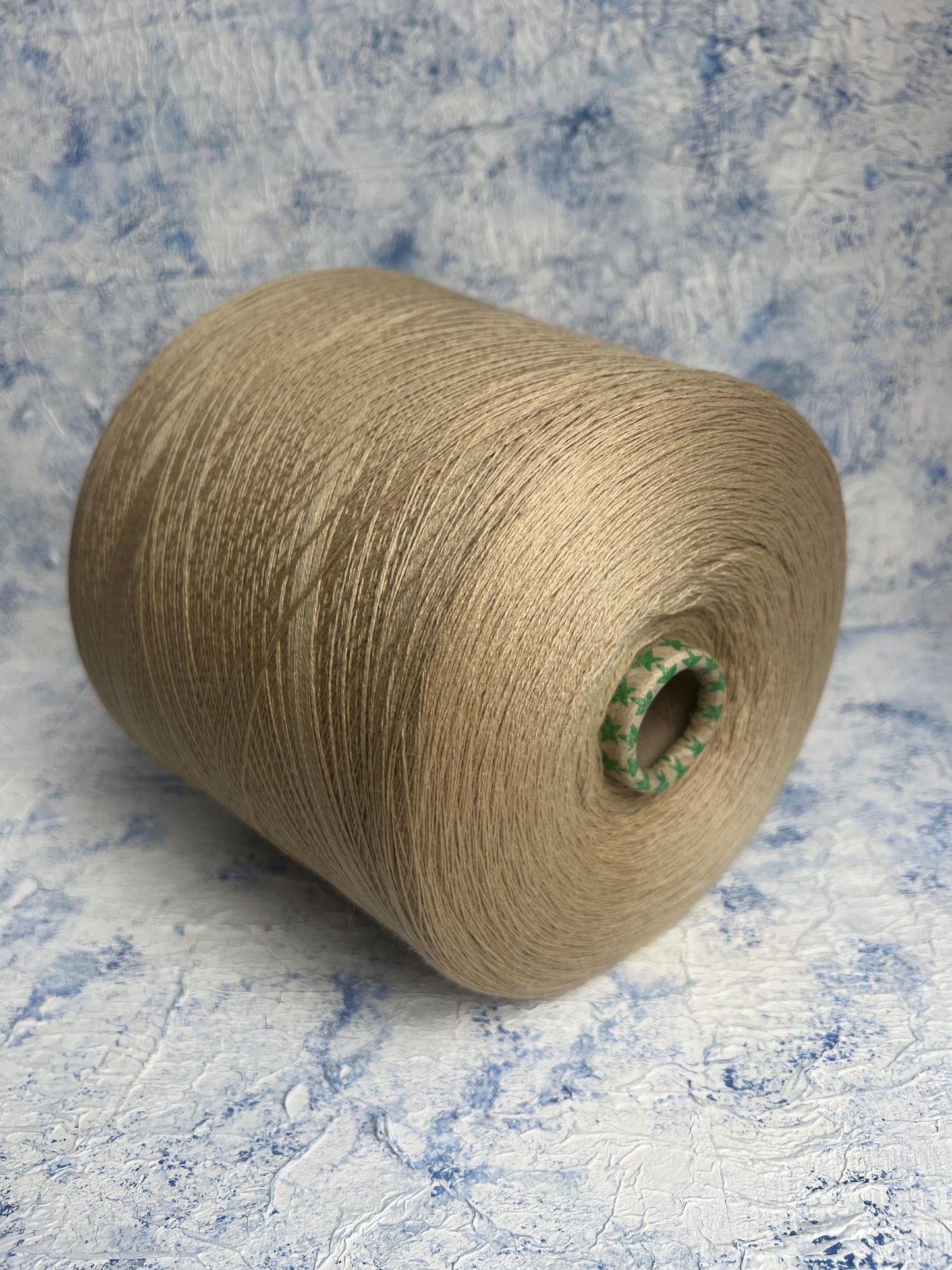 100% Merino wool yarn, Filivivi yarn. Nm 2/30, Color Beige. Per 100 gr