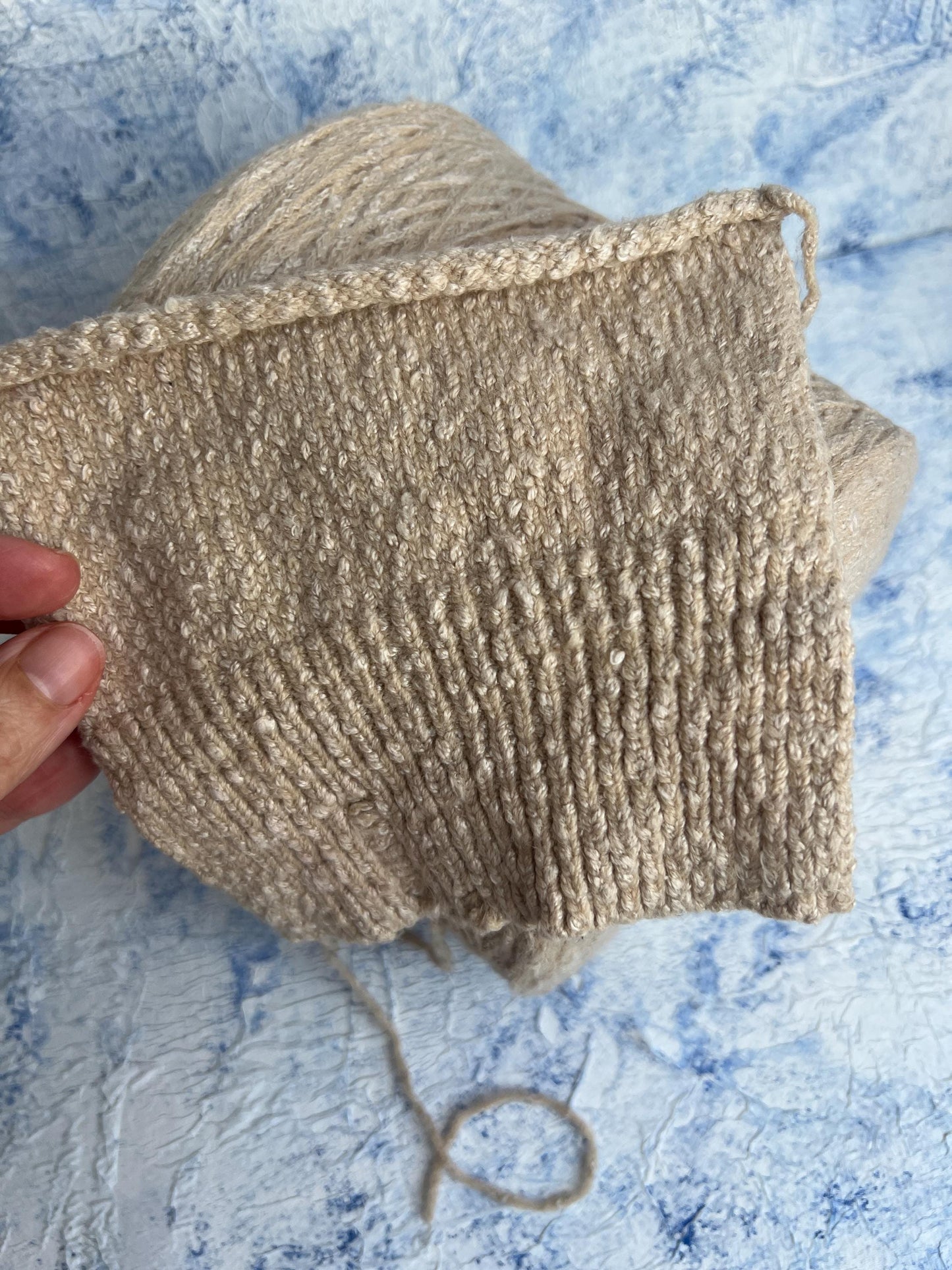 Cotton yarn 48%, PA 30%, Silk yarn 20%, Elast 2%. 1/5600. Moonflower, Beige.Per 100 gr