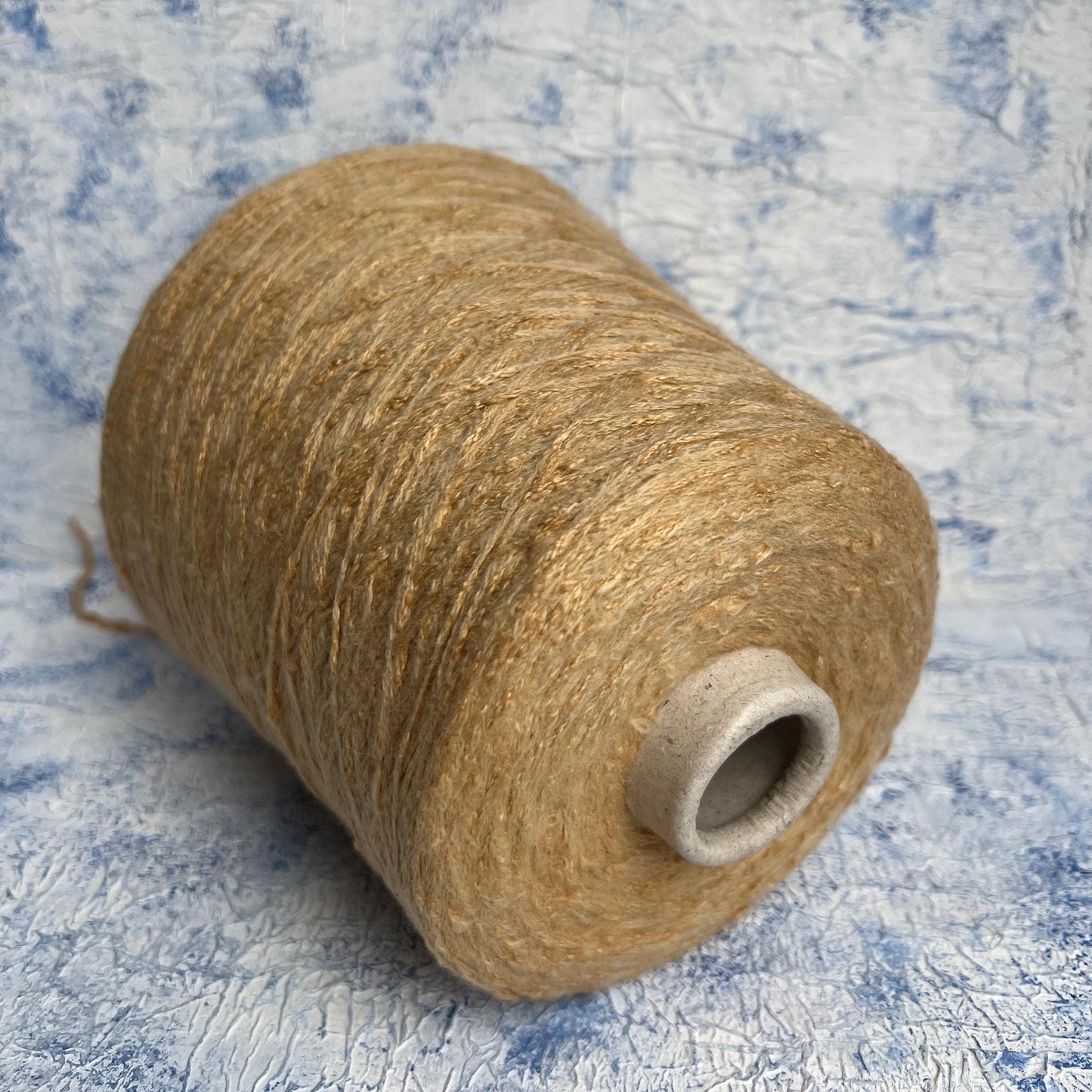 Cotton yarn 48%, PA 30%, Silk 20%, Elast 2%.Moonflower, Cammello.Per 100 gr