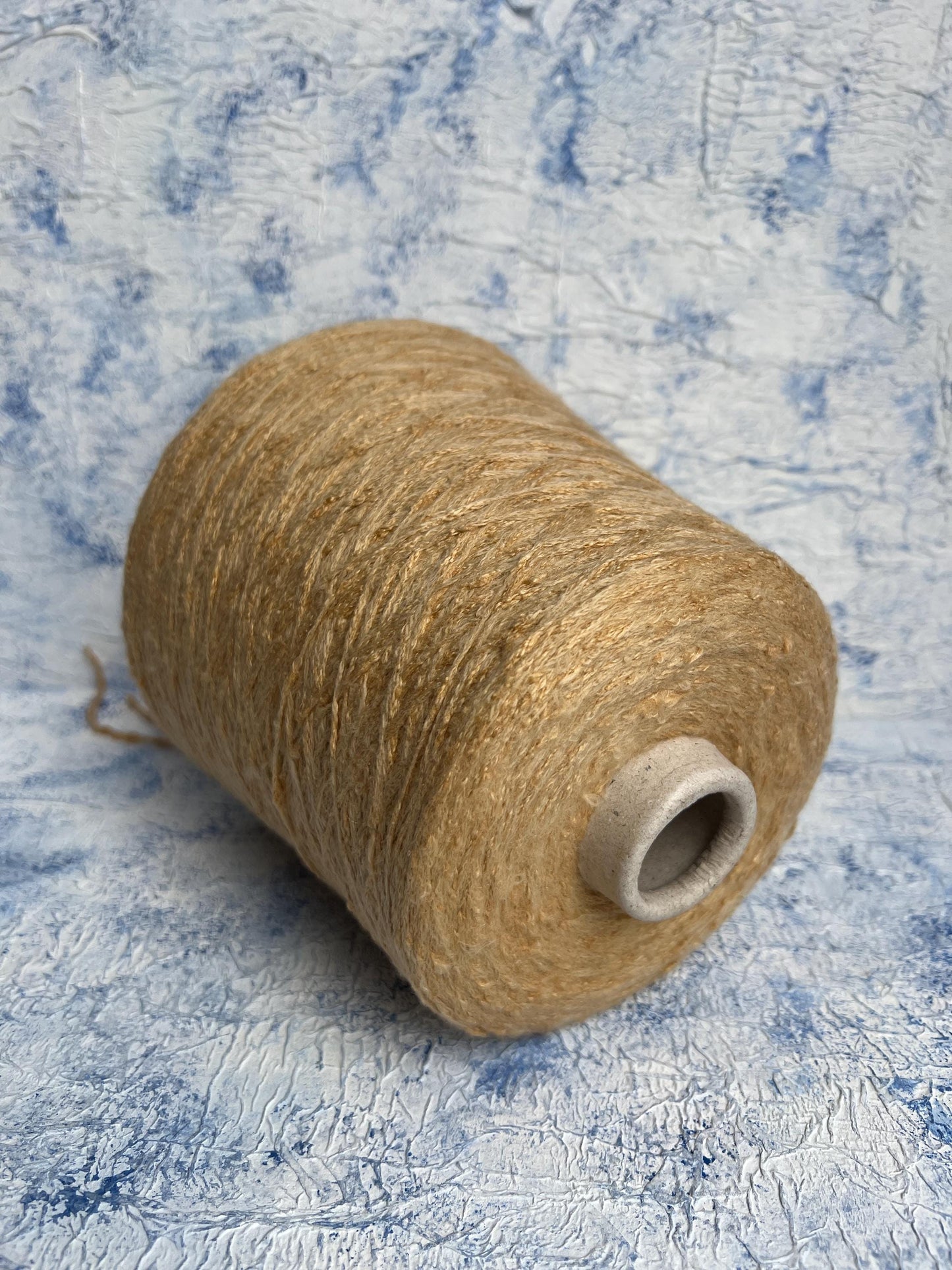 Cotton yarn 48%, PA 30%, Silk 20%, Elast 2%.Moonflower, Cammello.Per 100 gr