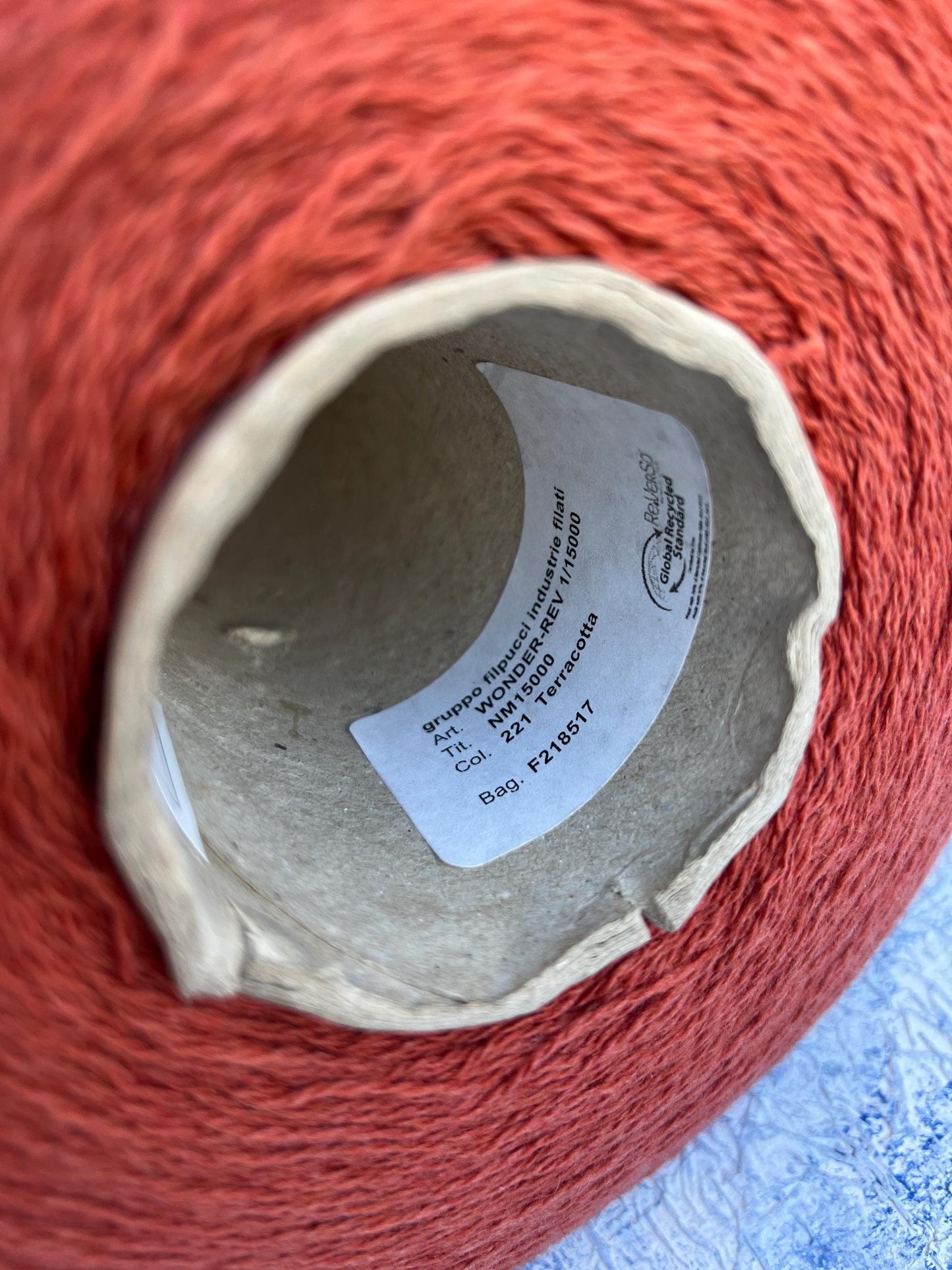 Cashmere 50% & Merino 50% Yarn, Filpucci Yarn, colore Terracotta.Per 100 gr