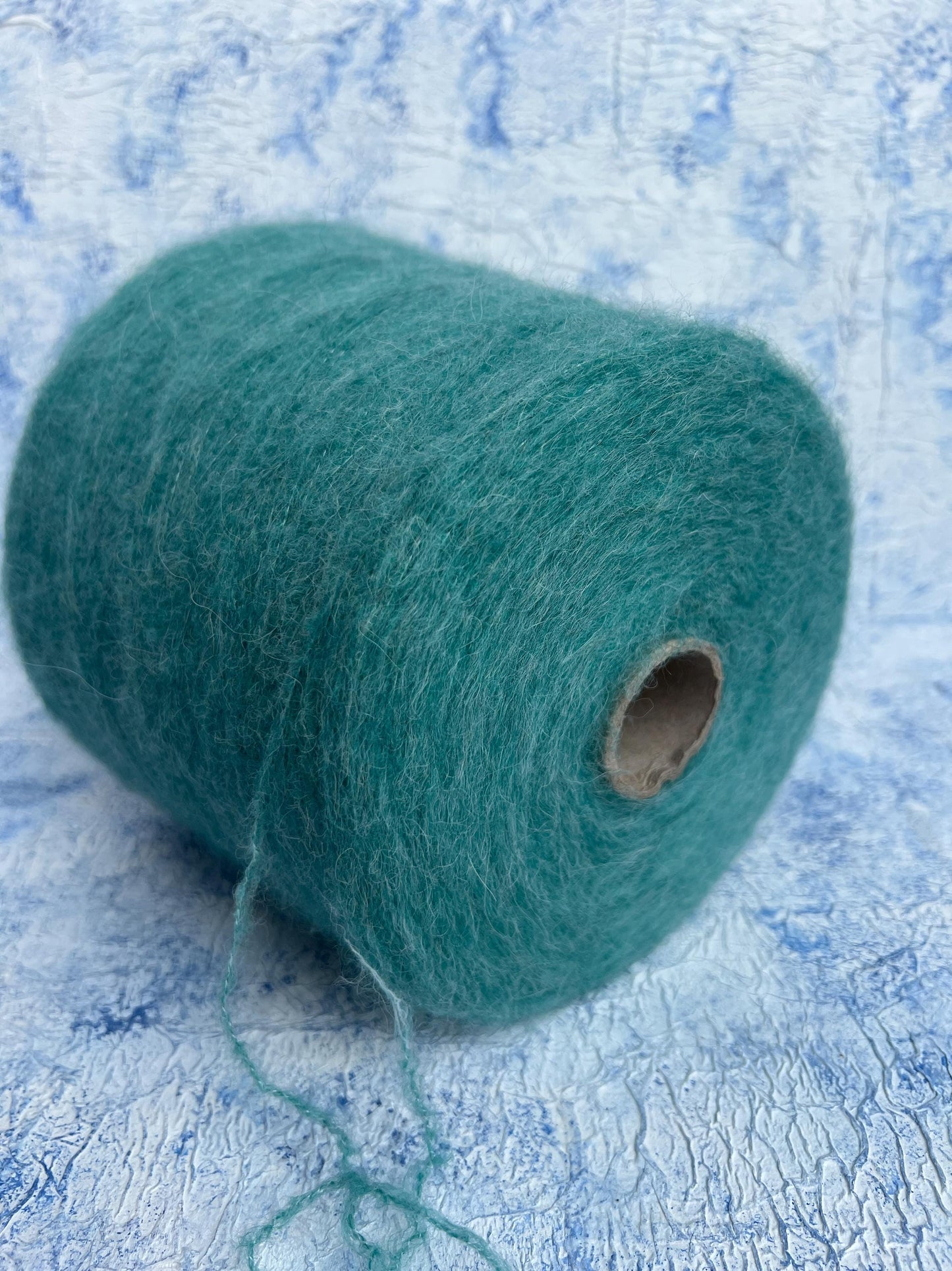 Baby Alpaca 42% & Merino 40% & PA 16% & EL 2% Yarn,Green.Per 100 gr