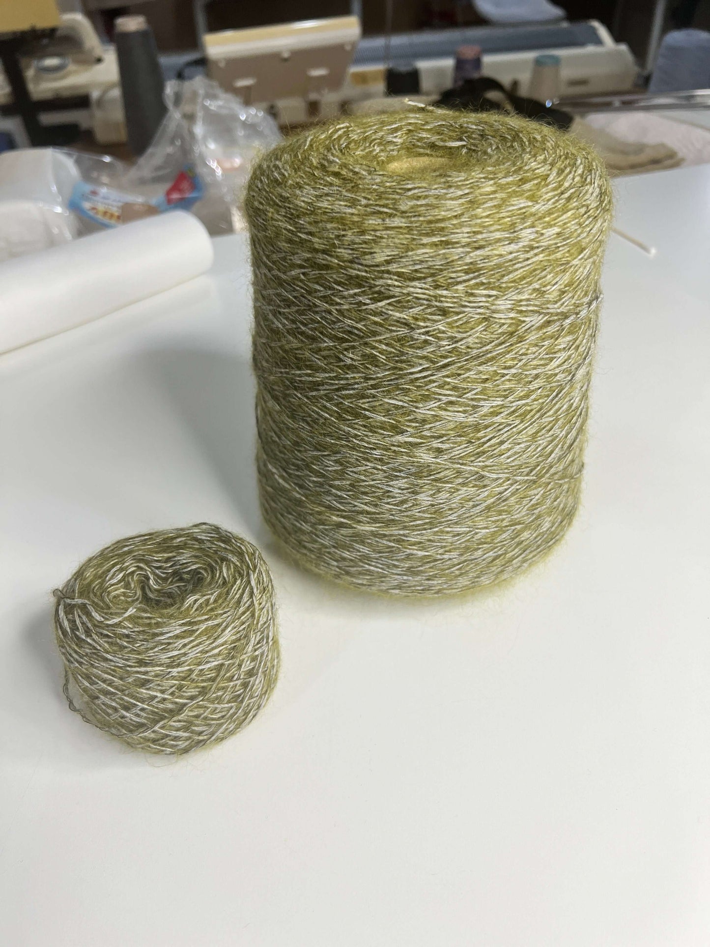 Color Green&White, 45% Merino yarn, 15% Angora yarn, 18% Wool yarn, 4% Silk yarn, per 100gr, Roberto Cavalli, Hand Knitting Yarn