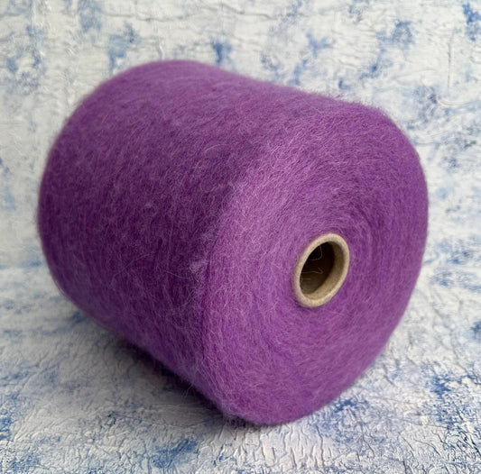 74% Baby Alpaca yarn, 26% Poliamide yarn, Color Violetto. Per 100 gr