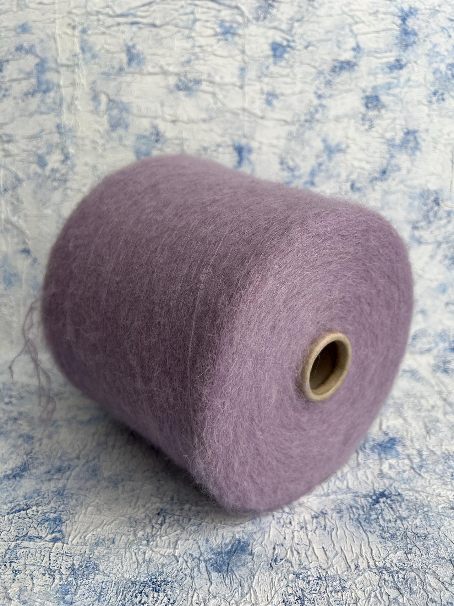 74% Baby Alpaca yarn, 26% PA yarn, Yarn for knitting, Color Lavander. Per 100 gr