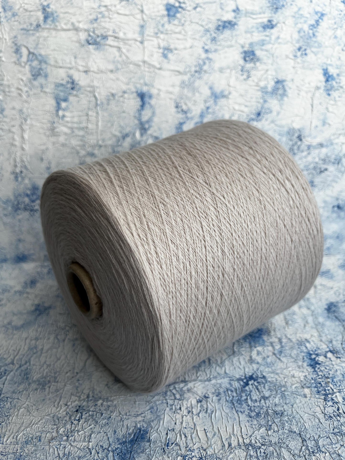 100% Cashmere Yarn – Loro Piana. Color Silk.Yarn for Knitting & Weaving