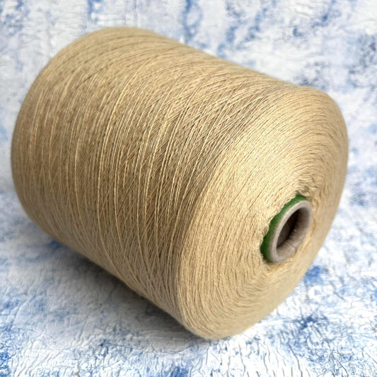 Cashmere yarn 100%, Loro Piana yarn on cone, Vanila.Per 100 gr