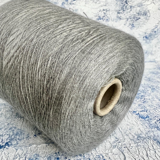 Cashmere yarn 80%, Silk Yarn 20%,3/80, Color Gray.Per 100 gr