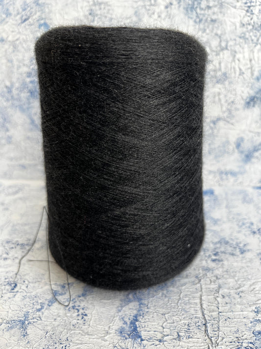 Cashmere yarn 80%, Silk yarn 20%, Botto yarn, Color Black.Per 100 gr