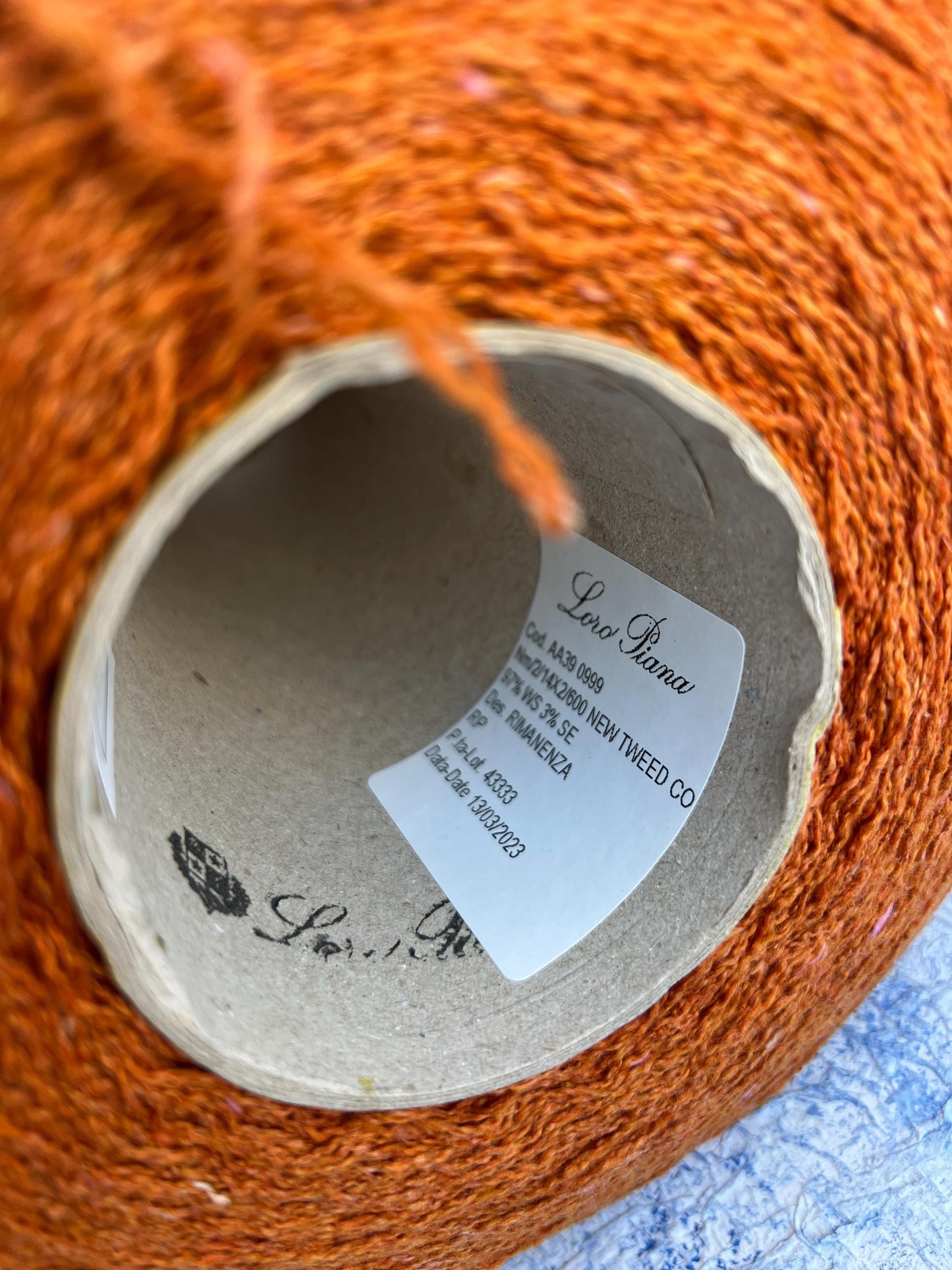 Cashmere 97% & Silk 3% Yarn, Loro Piana New Tweed Coarsehair Yarn, Orange.Per 100 gr