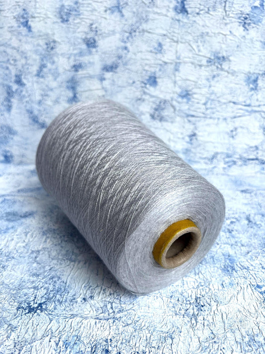 Cashmere 70% & Silk 30% Yarn, Loro Piana Royal, Color Azure.Per 100 gr