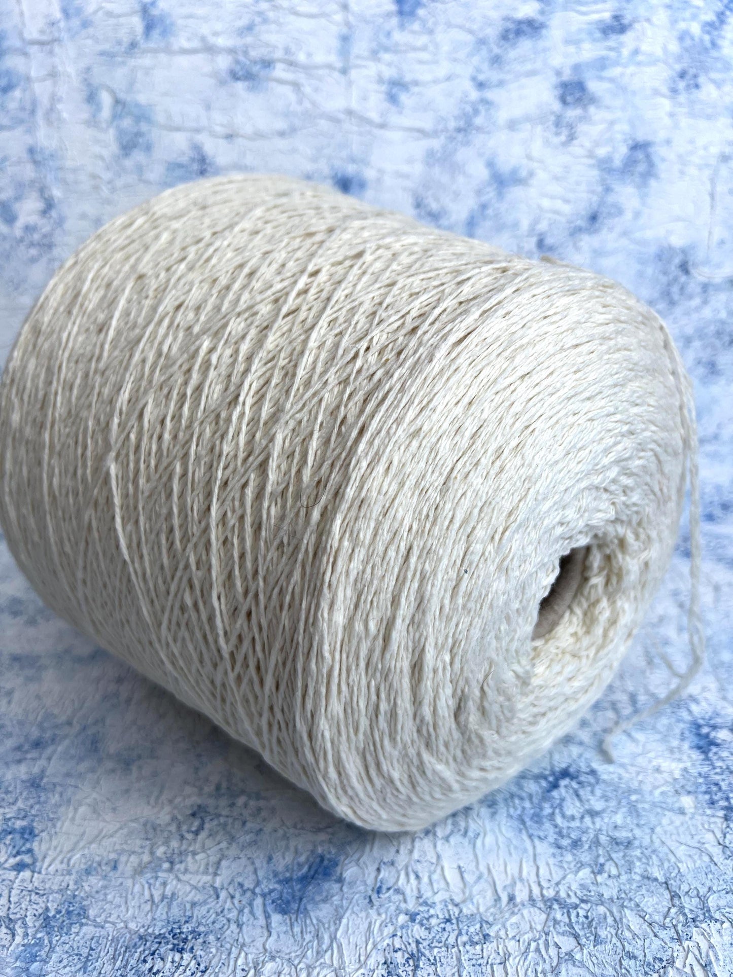 Merino yarn 100%,Loro Piana Malfile yarn on Cone,White.Per 100 gr