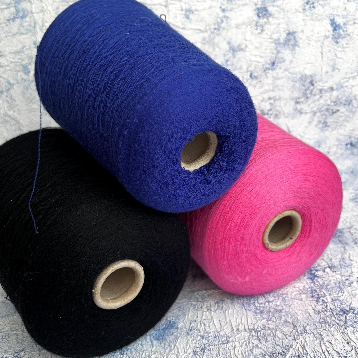 Merino yarn 100%,Loro Piana Malfile yarn on Cone,Fuxia.Per 100 gr