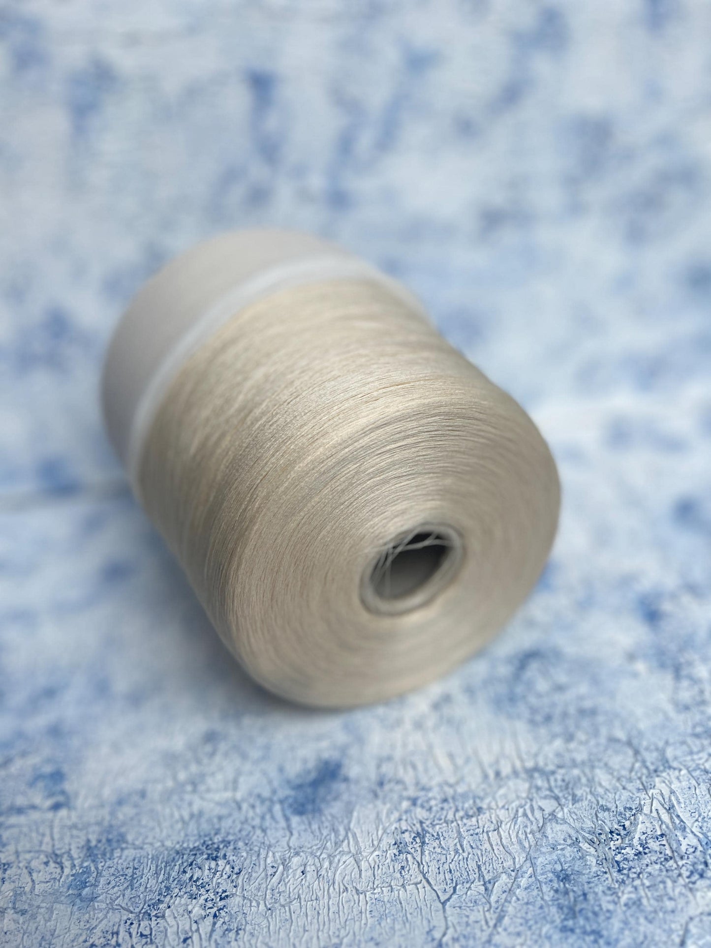 Silk yarn for Weaving or knitting 100%,Pecci yarn, Color Milk. Per 100 gr