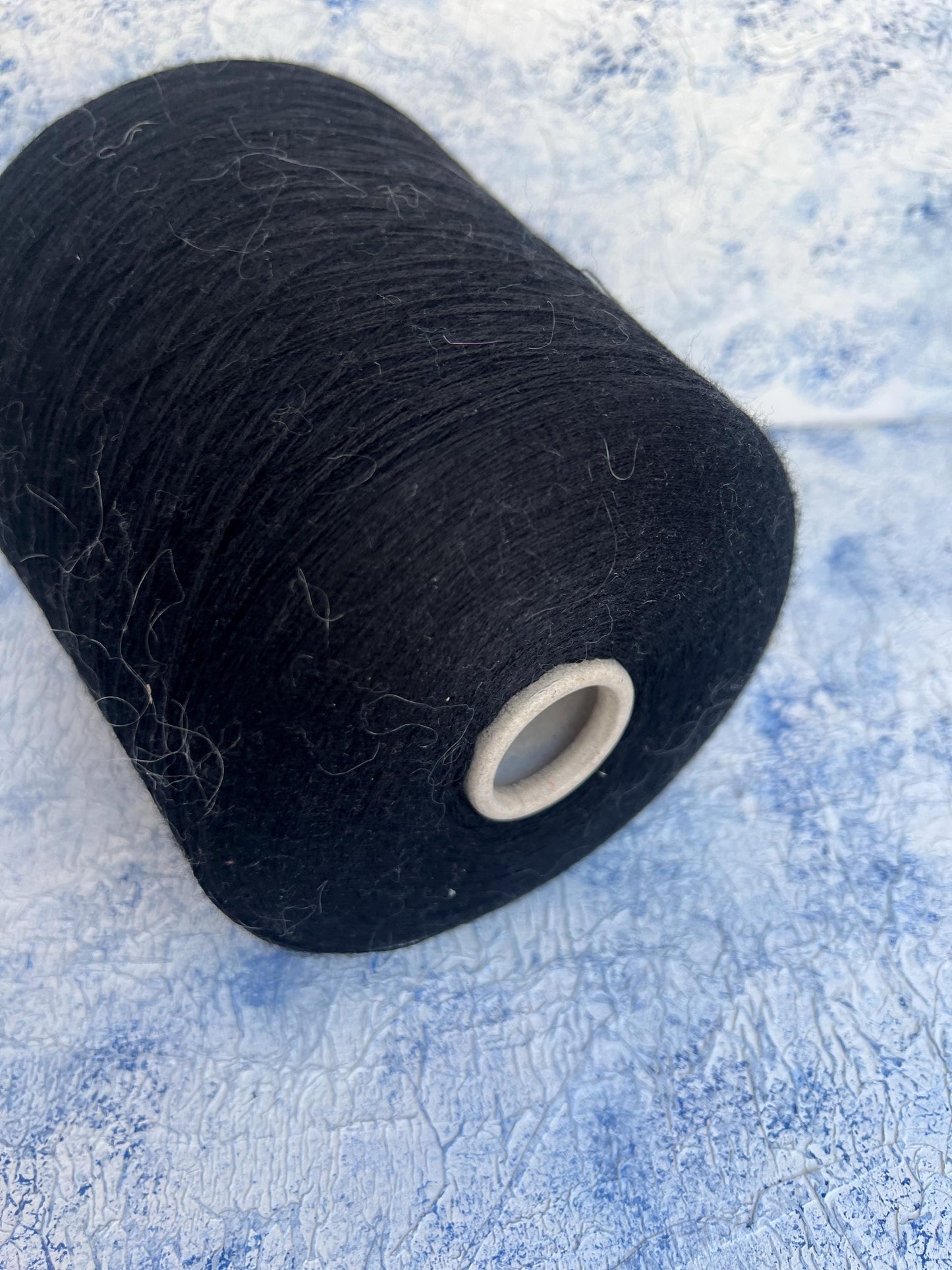 Merino yarn 100 %, Cashwool. Prisma Ricerche yarn - Black. Per 100 gr