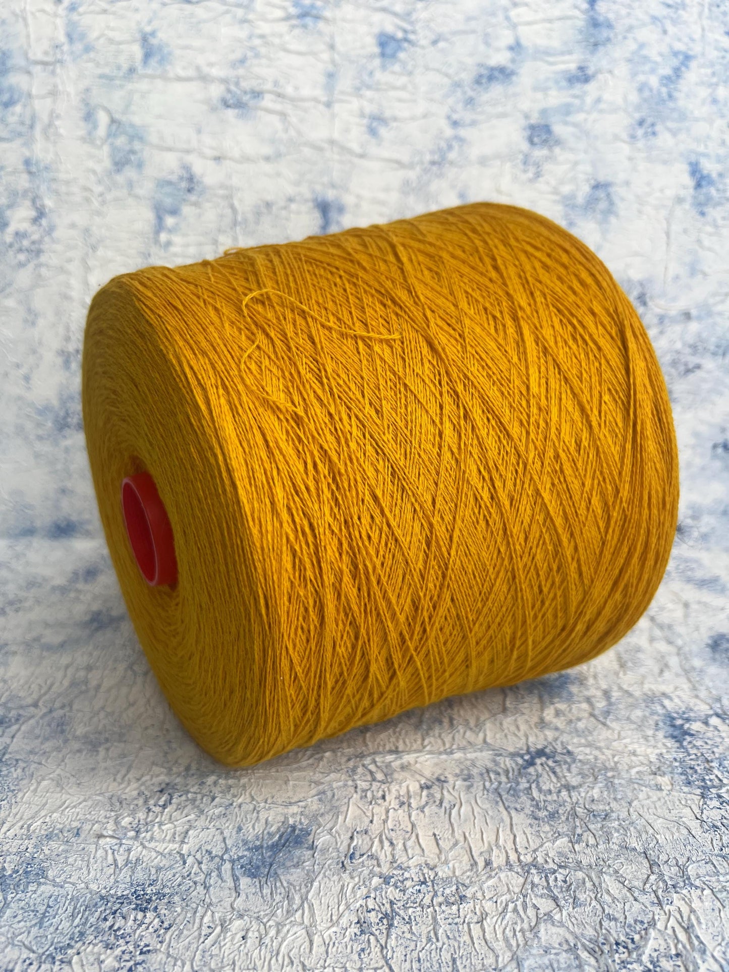 Cashmere yarn 100%, Yarn on Cone, Todd&Duncan-Golden Eye. Per 100 gr
