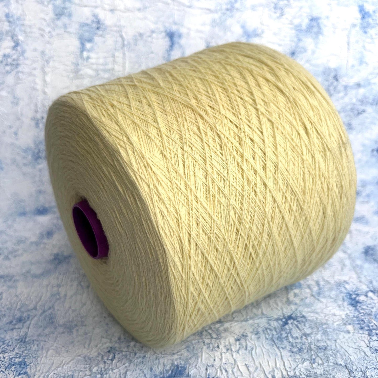Cashmere yarn 100% on cone for knitting, Todd&Duncan-Lemon.Per 100 gr