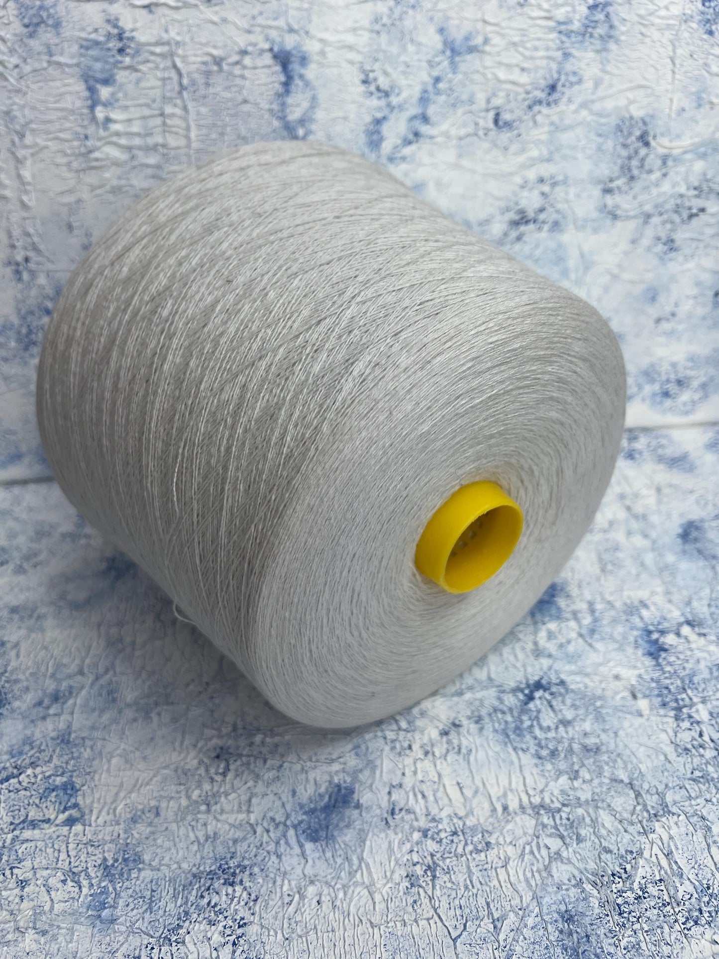 Cashmere 78% & Cotton 22% yarn,Todd&Duncan yarn, Color Gray.Per 100 gr