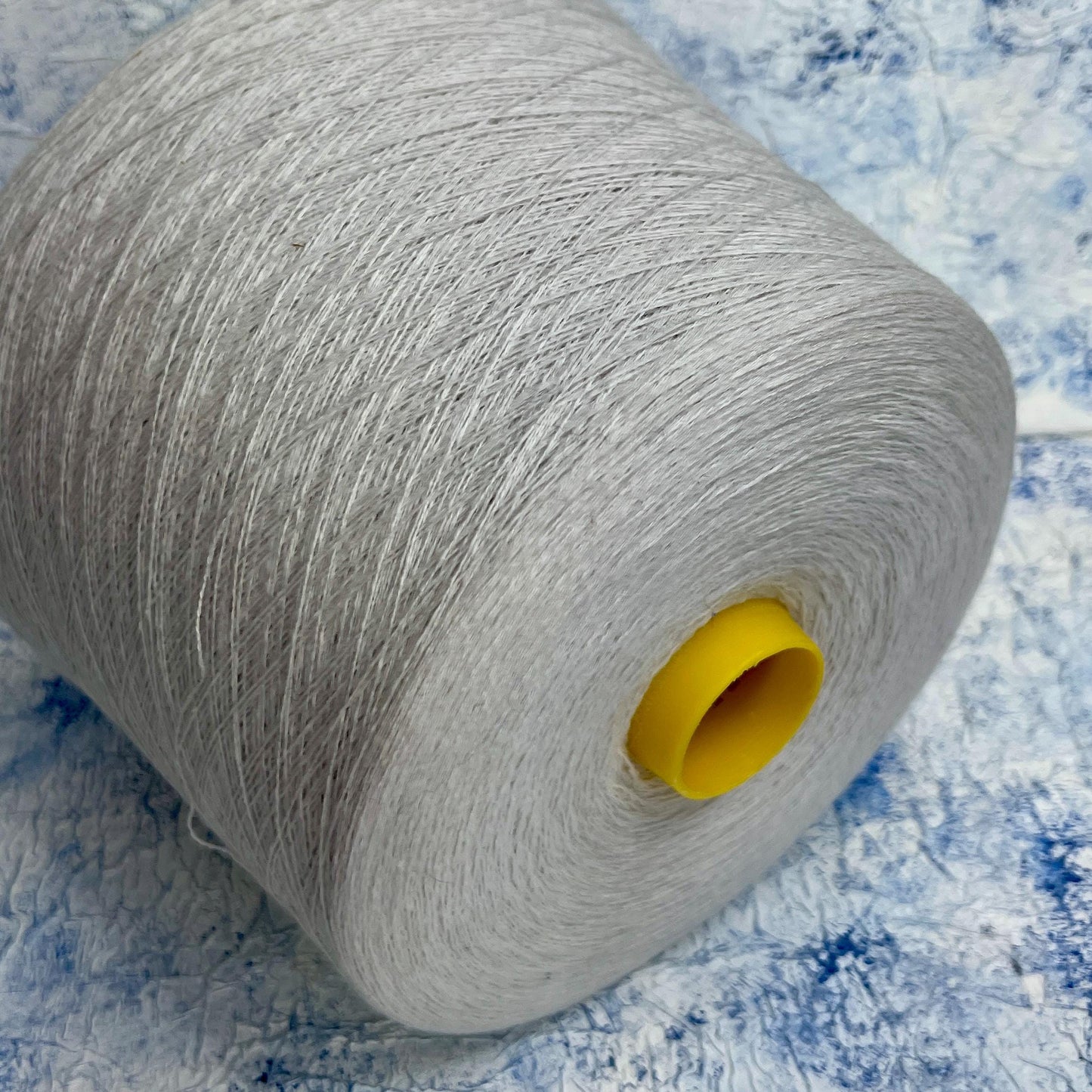Cashmere 78% & Cotton 22% yarn,Todd&Duncan yarn, Color Gray.Per 100 gr