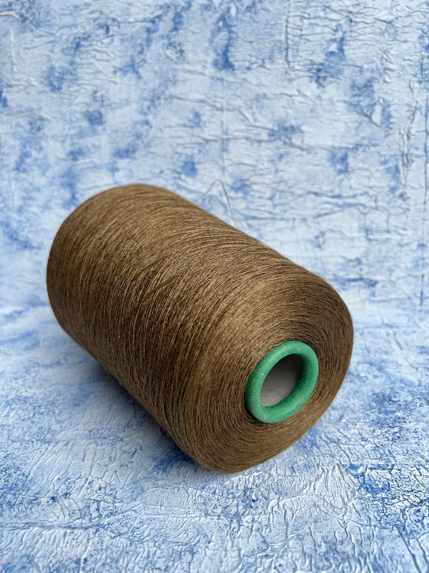 Linen yarn 100%, Nm 1/26, Tollegno yarn SPA, Color Khaki.Per 100 gr