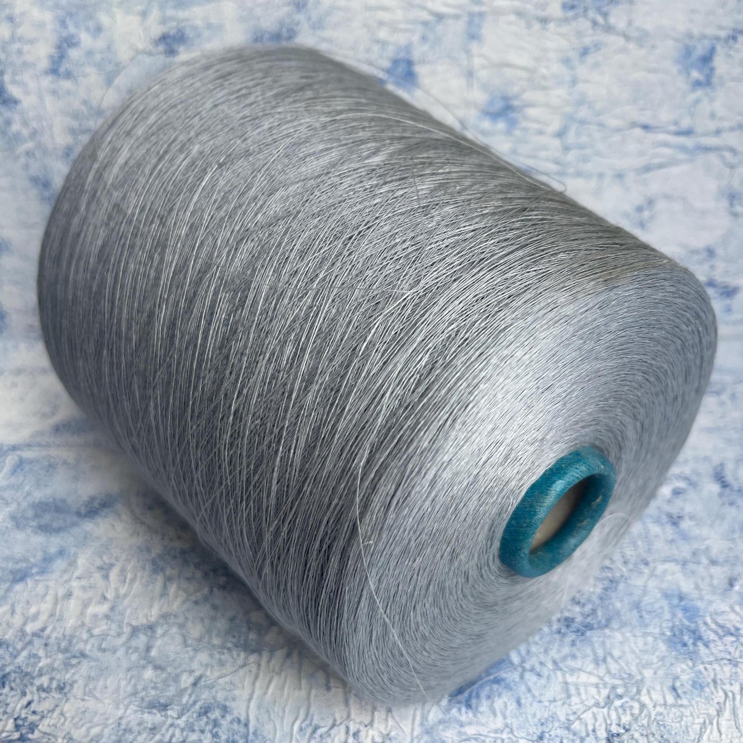 Linen Yarn 100%, Nm 1/26, Tollegno SPA, Color Light Blue.Per 100 gr