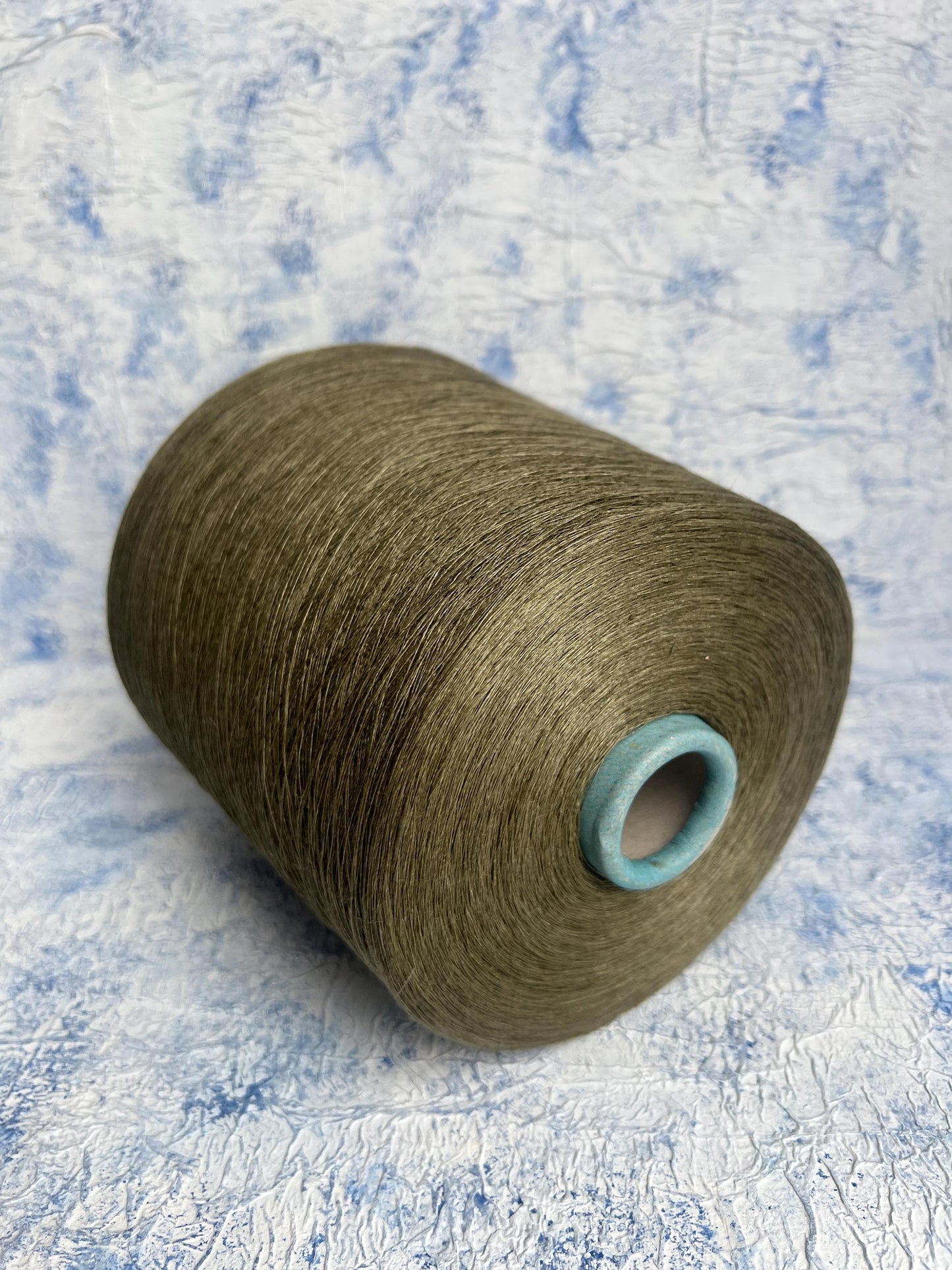 Linene yarn 100%, Nm 1/26, Tollegno SPA, Color Green. Per 100 gr