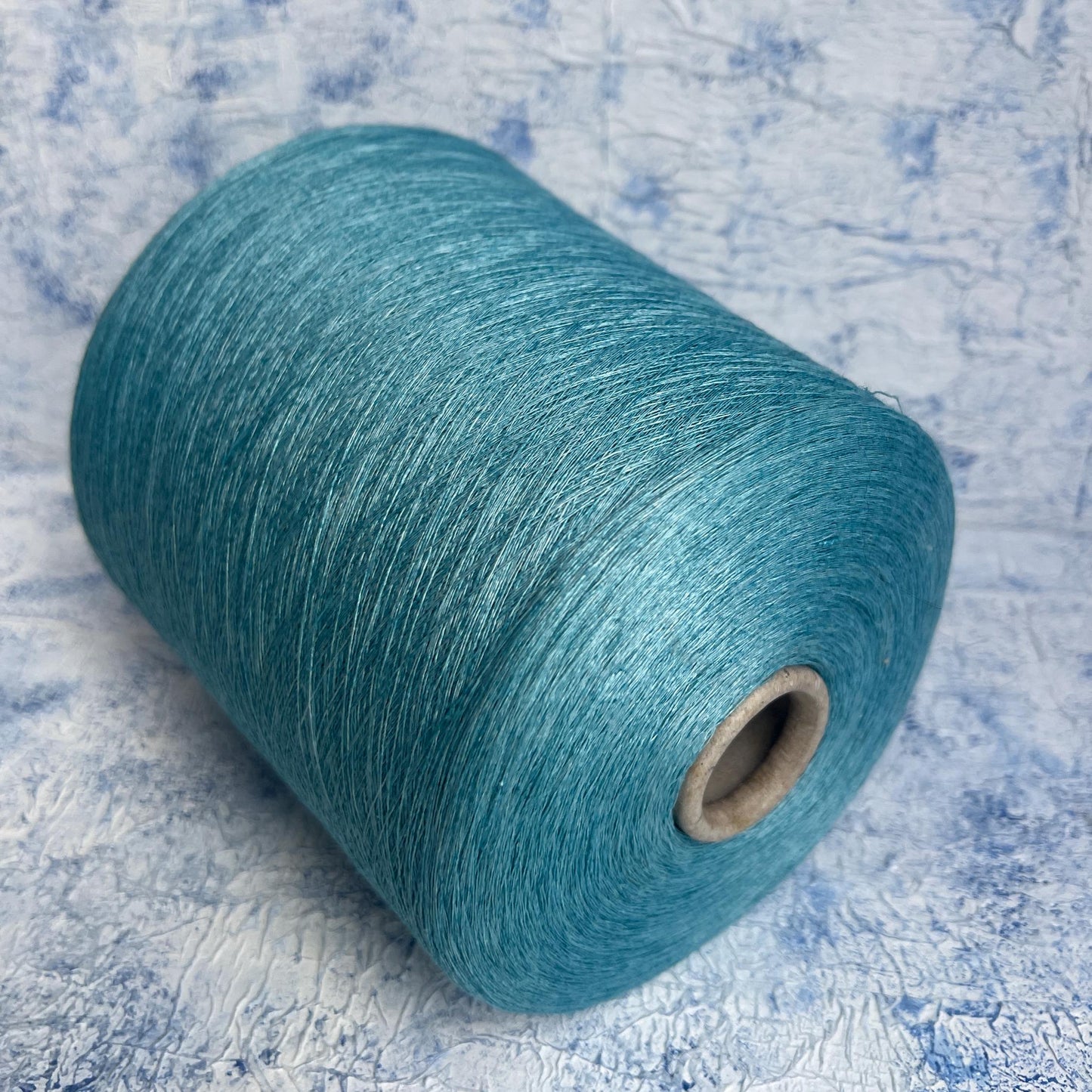 Linen Yarn 100%,Nm 1/26,Tollegno SPA,Color Sky Blue.Per 100 gr
