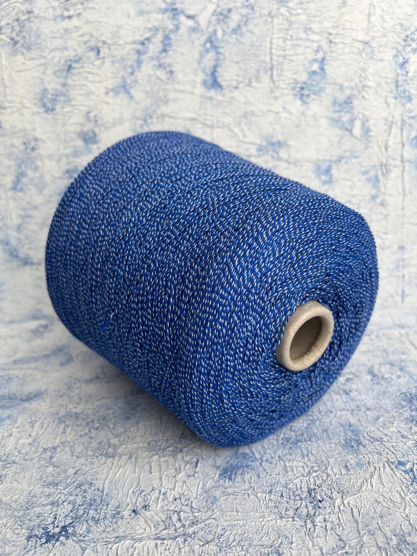 Cotton Chanel. 88% Cotton yarn, 3% Cashmere, 9% PA. Blue .Per 100 gr