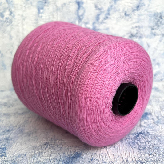 Merino yarn 100%,New Geelong, ZEGNA BARUFFA, Color Pink. Per 100 gr