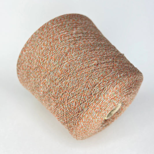 Experience Pure Joy with our Italian Soft Wool Cashmere Yarn - Ideal for Weaving, Knitting, and Crocheting Creations! Loro Piana, art. MOIRE. Fibre: 90% Merino Wool Yarn 10% Cashmere yarn. Yarn Color: Melange (orange). Introducing our luxurious soft wool cashmere blend yarn  avalaible in our Yarn Store!