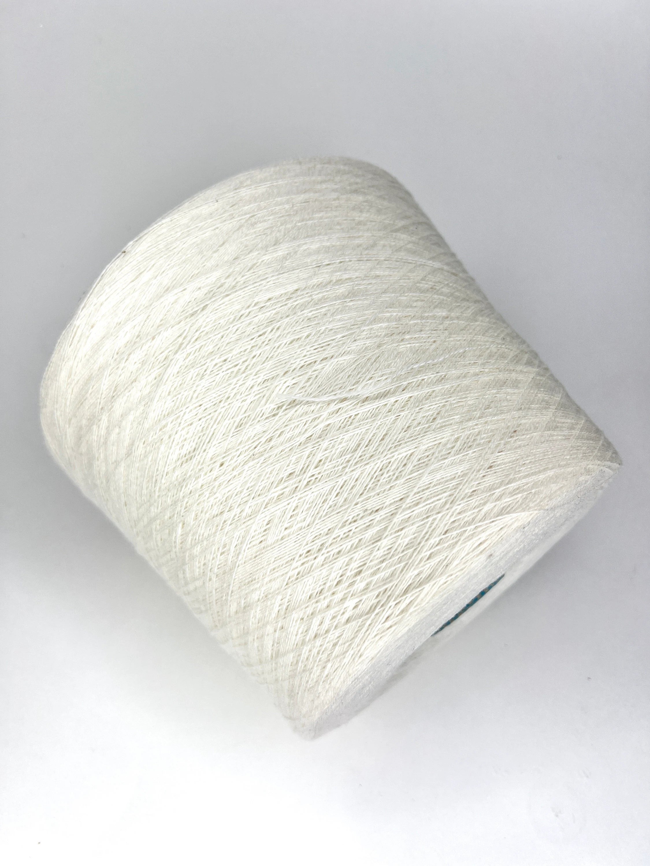 Cashmere 100%, Nm 2/28, Cariaggi, White, per 100 gr – CozyWoolyYarn