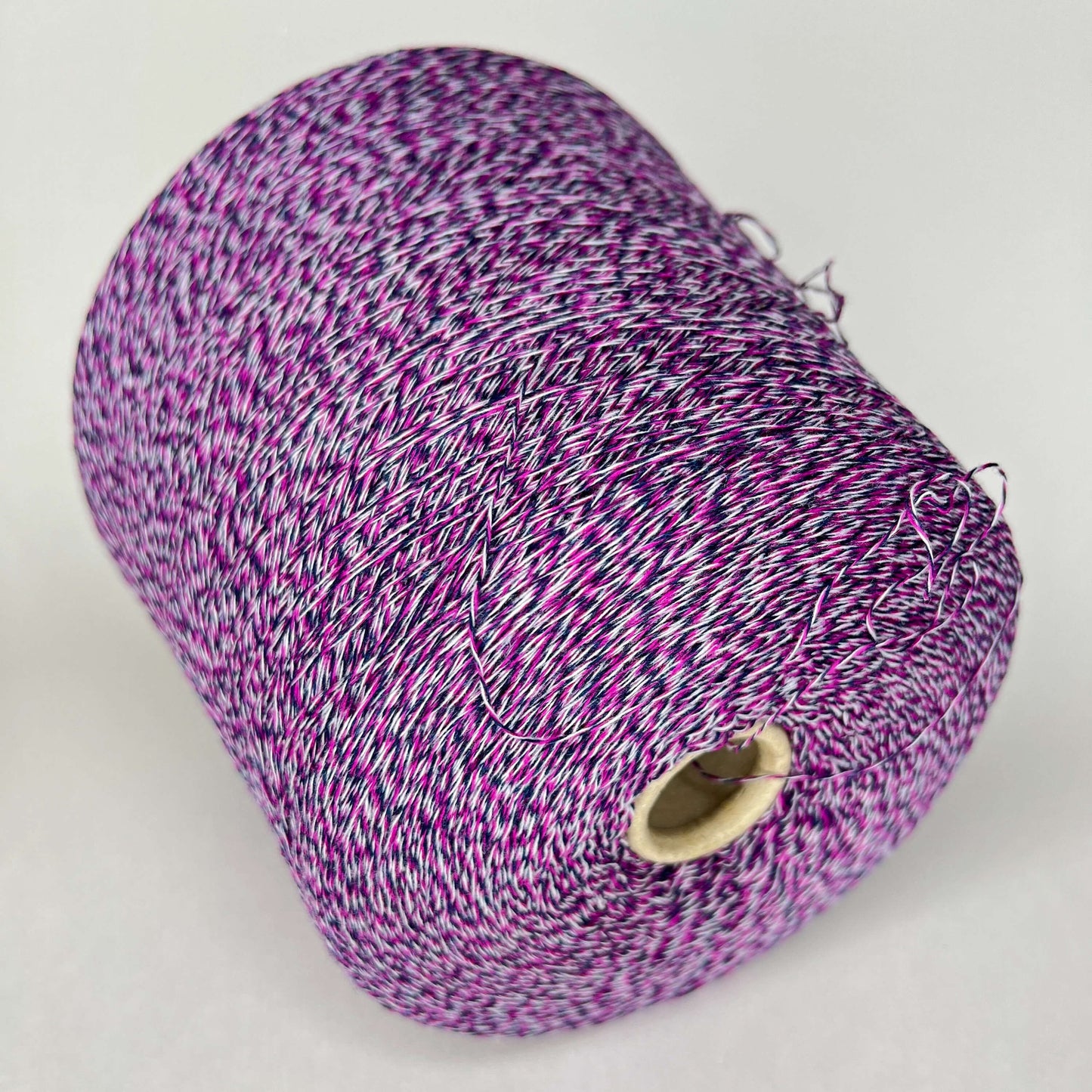 Merino 90%, Cashmere 10%, Nm 3/32000, Loro Piana MOIRE- A363 61015, Melange purple&white&black, per. 100 gr.