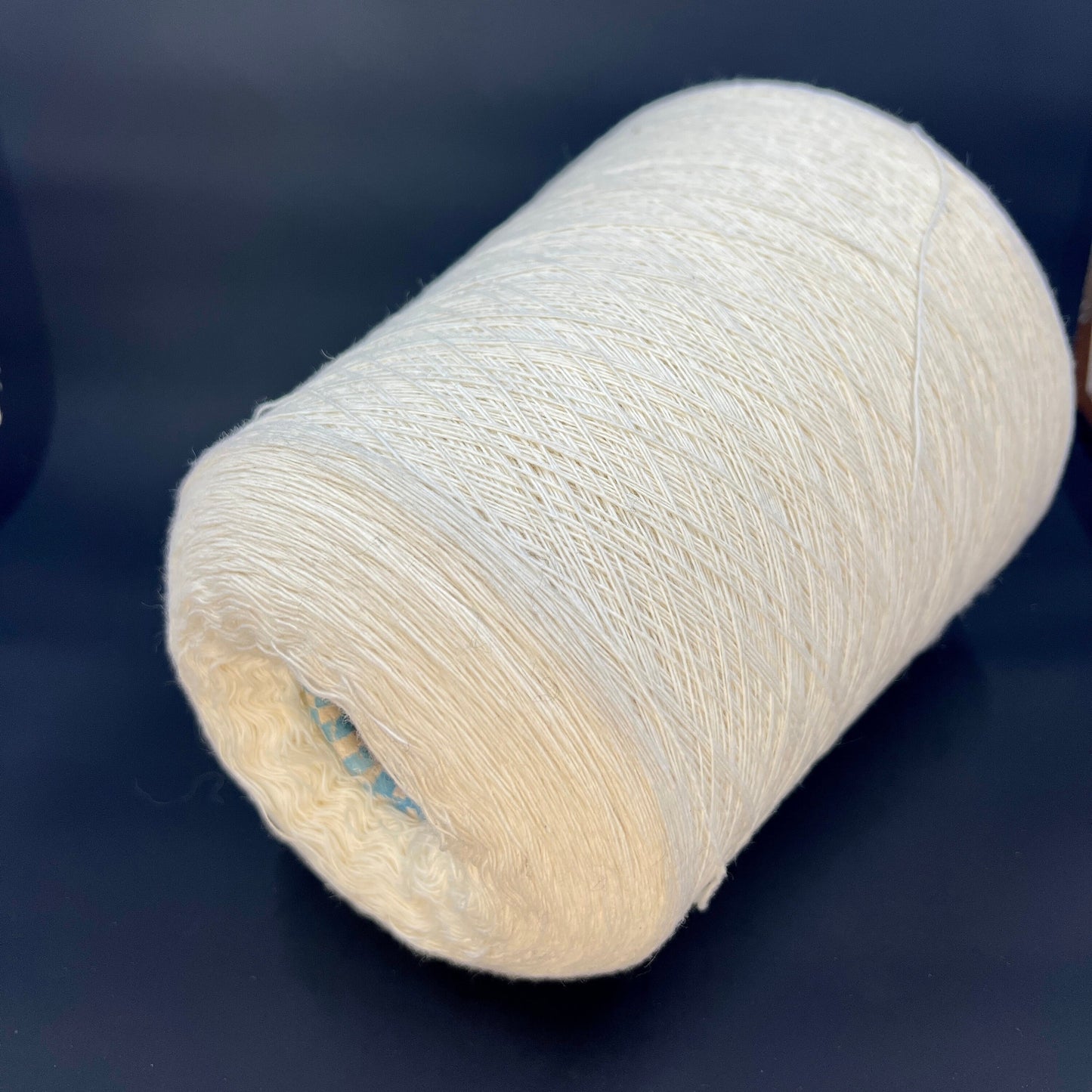 Cashmere 100%, Nm 2/28, Cariaggi, White Satin, per 100 gr. Italian Fine Yarn, yarn on cone, Hand Knitting, Machine Knitting, Cone Yarn