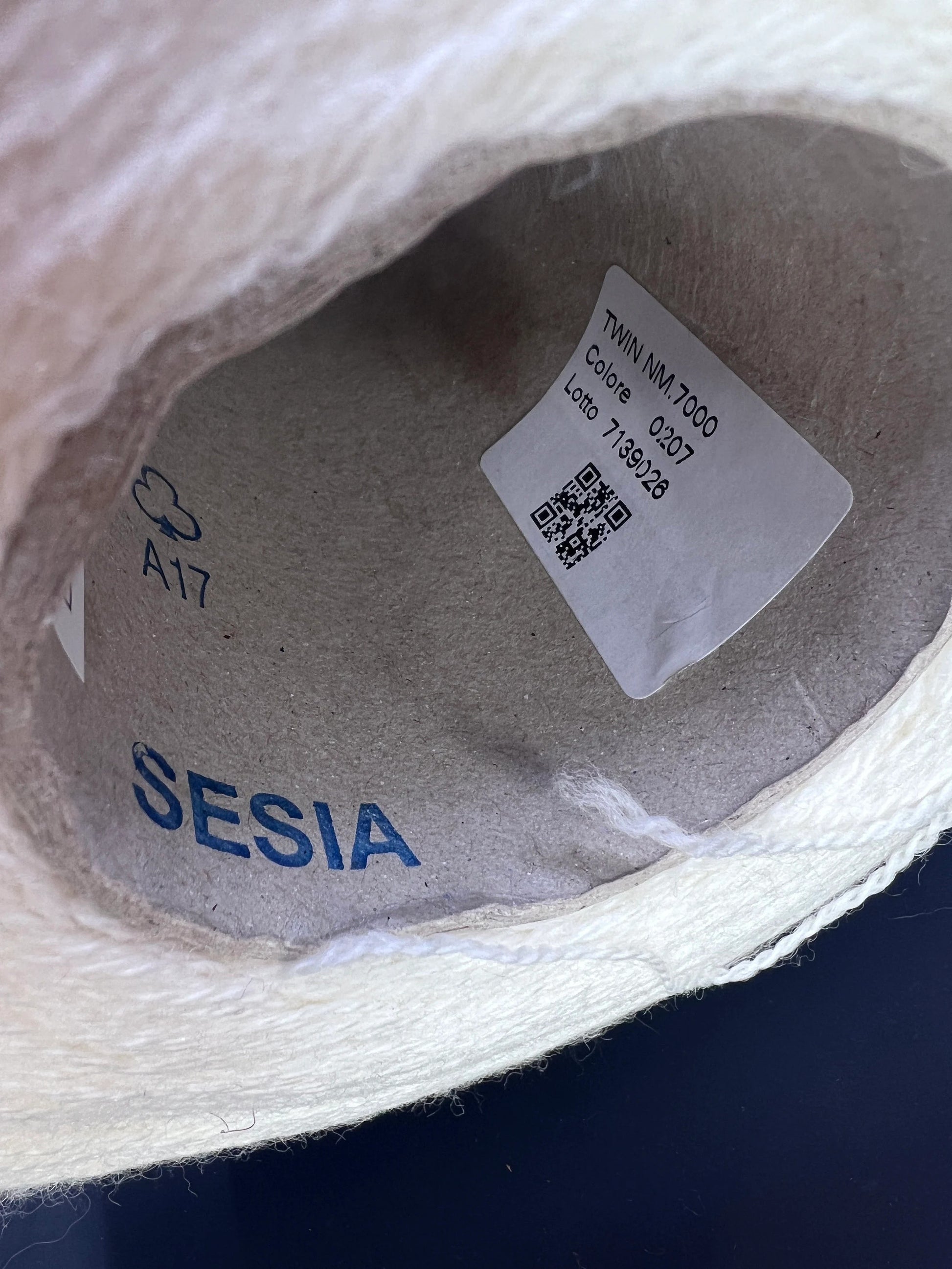 100% Merino wool yarn. Sessia TWIN - Italian fine yarn. Color yarn: White. This is a very soft merino yarn can be purchased at our yarn store in Canada.