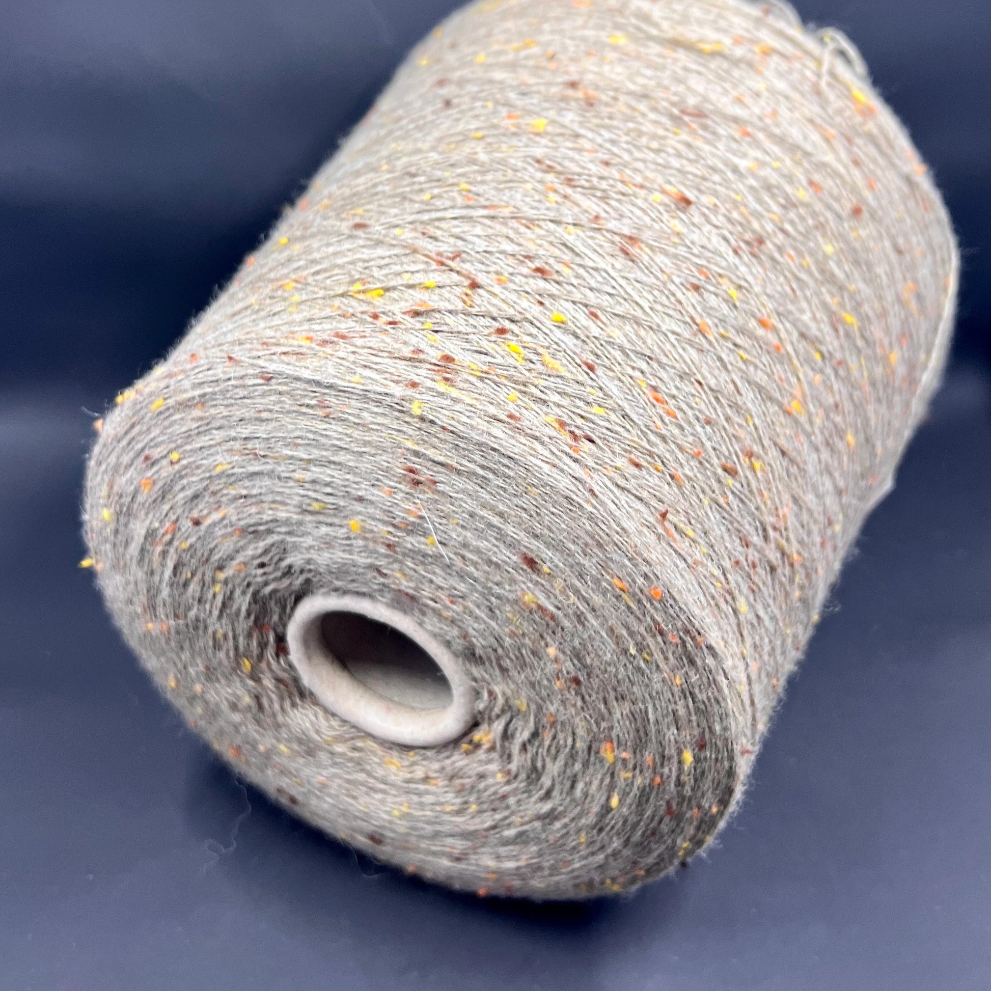 Reference: Brille PROFILLON SNC  100% Merino wool yarn. Yarn Colour: BEIGE. This is a very soft pure merino wool yarn. This is merino wool yarn produced in Italy by one of the best cashmere spinning mill in the world. This is merino wool yarn avalaible at our yarn store in Canada.