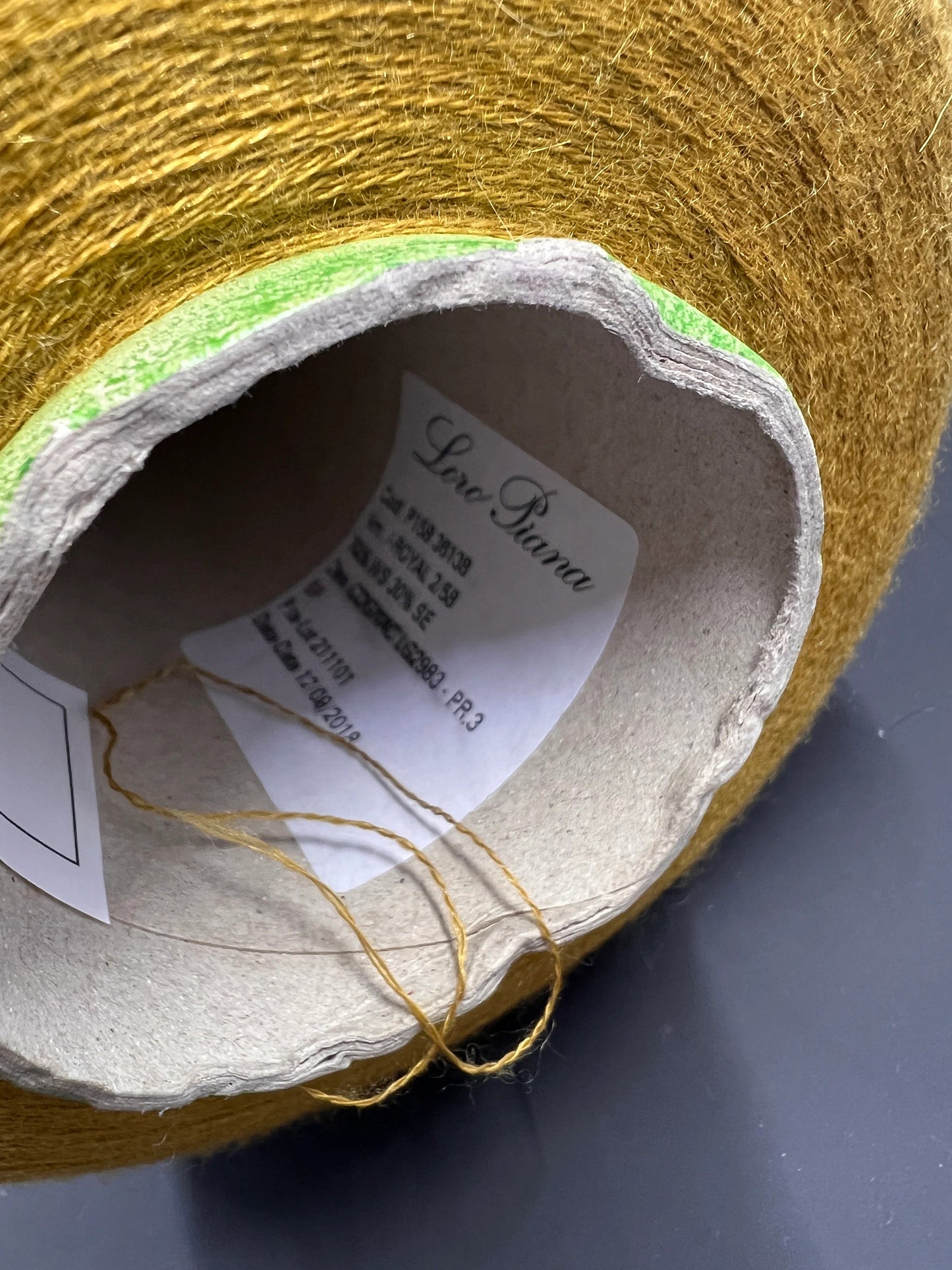 Cashmere 70%, SE 30%,Royal 2/58, Loro Piana-P158 36138, Color Cognac, per 100 gr. Italian Fine Yarn, yarn on cone, Hand Knitting, Machine Knitting