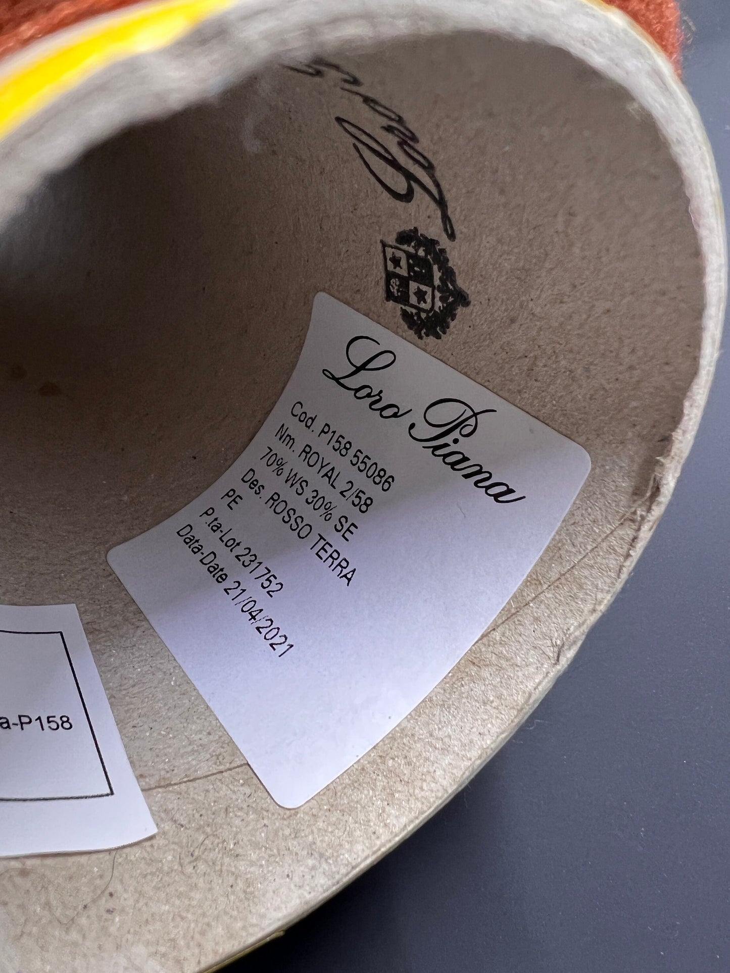 Cashmere 70%, SE 30%, 2/58, Loro Piana-P158 55362, Color Sienna, per 100 gr. Italian Fine Yarn, yarn on cone, Hand Knitting, Machine Knitting
