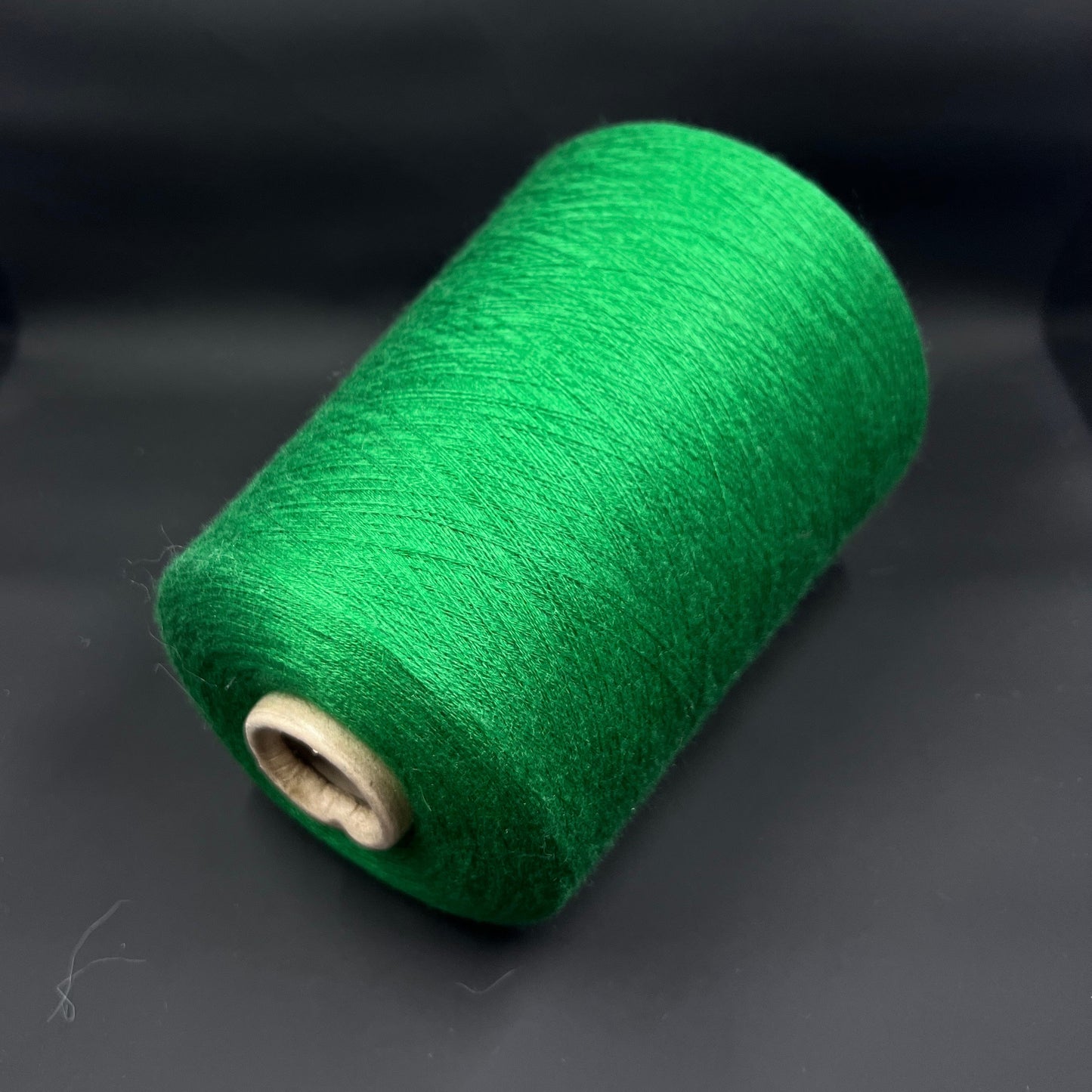 Cashmere 70%, SE 30%,Royal 2/58, Loro Piana-P158 38215, Color Verde (Green), per 100 gr. Italian Fine Yarn, yarn on cone, Hand Knitting, Machine Knitting