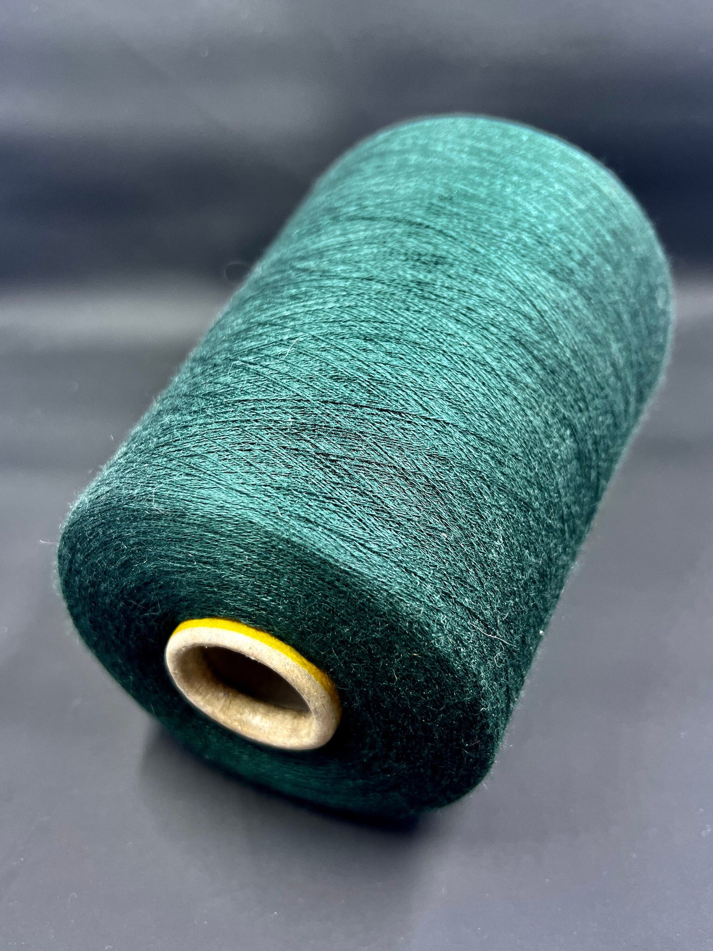 Cashmere 70%, SE 30%,Royal 2/58, Loro Piana-P158 7205R, Color Verdone, per 100 gr. Italian Fine Yarn, yarn on cone, Hand Knitting, Machine Knitting